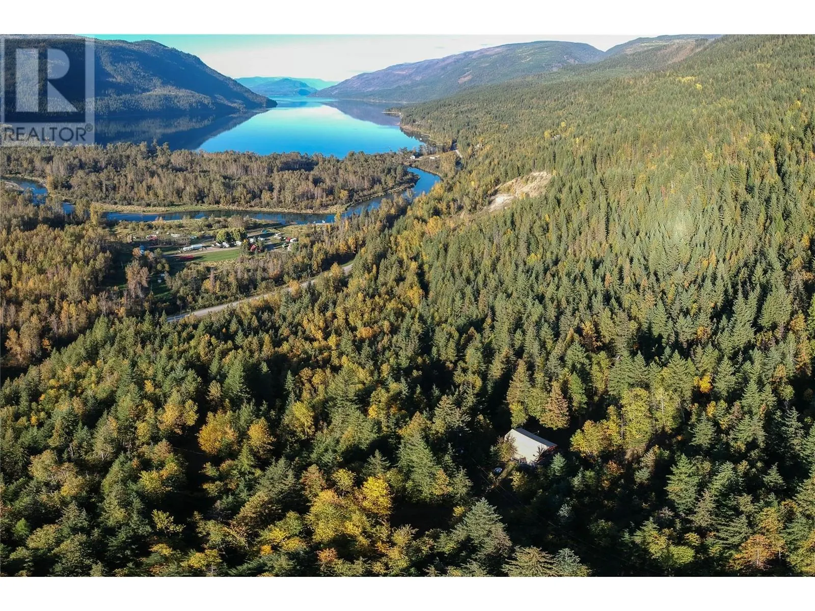 3217 Lumby Mabel Lake Road