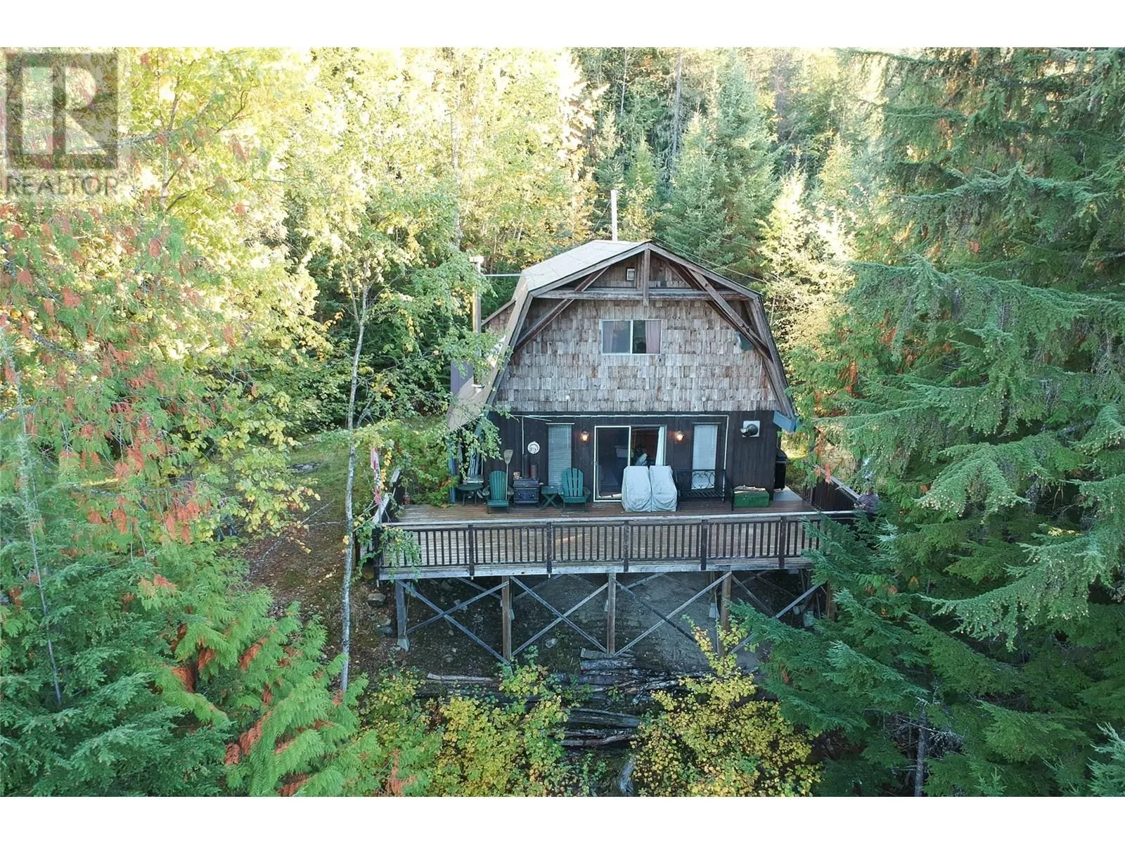 3217 Lumby Mabel Lake Road