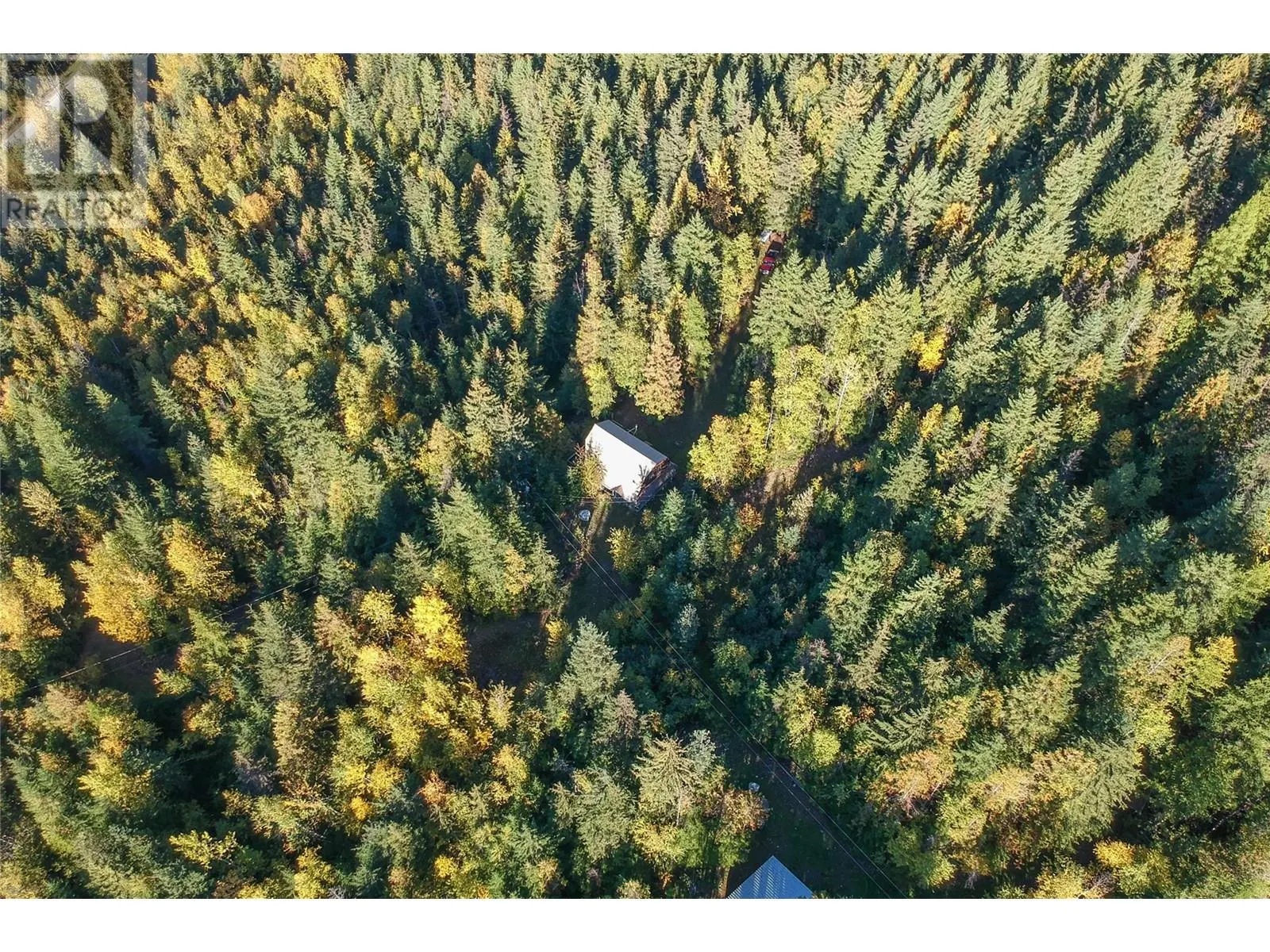 3217 Lumby Mabel Lake Road
