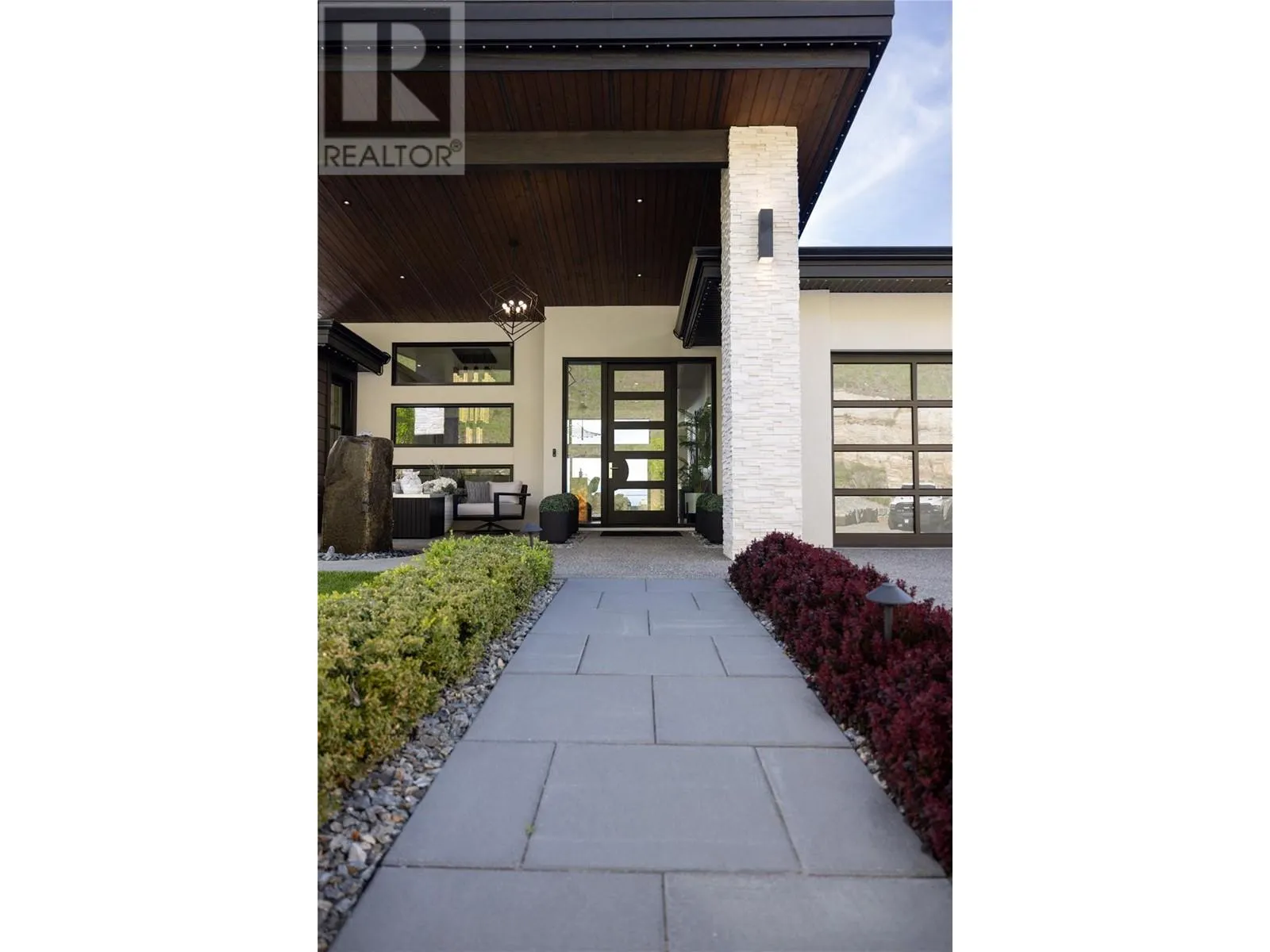 5650 The Edge Place Unit# 111