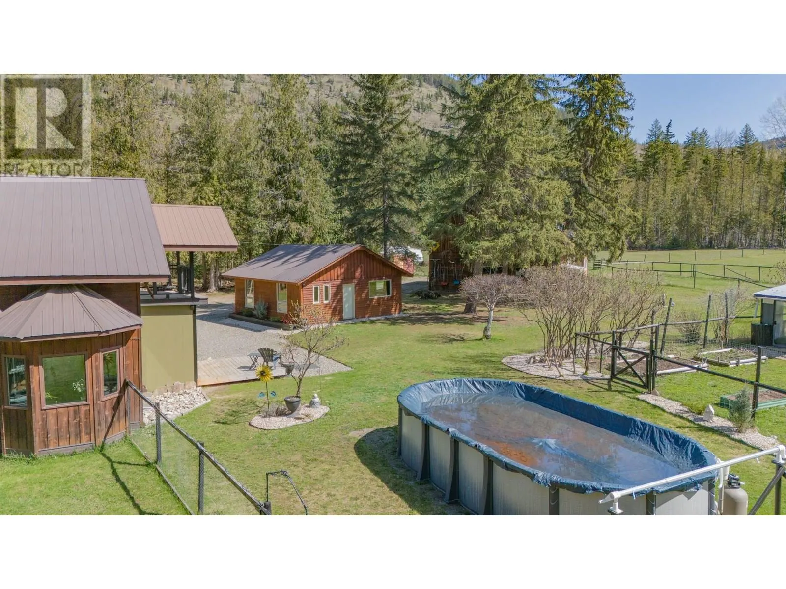 1416 Creighton Valley Road