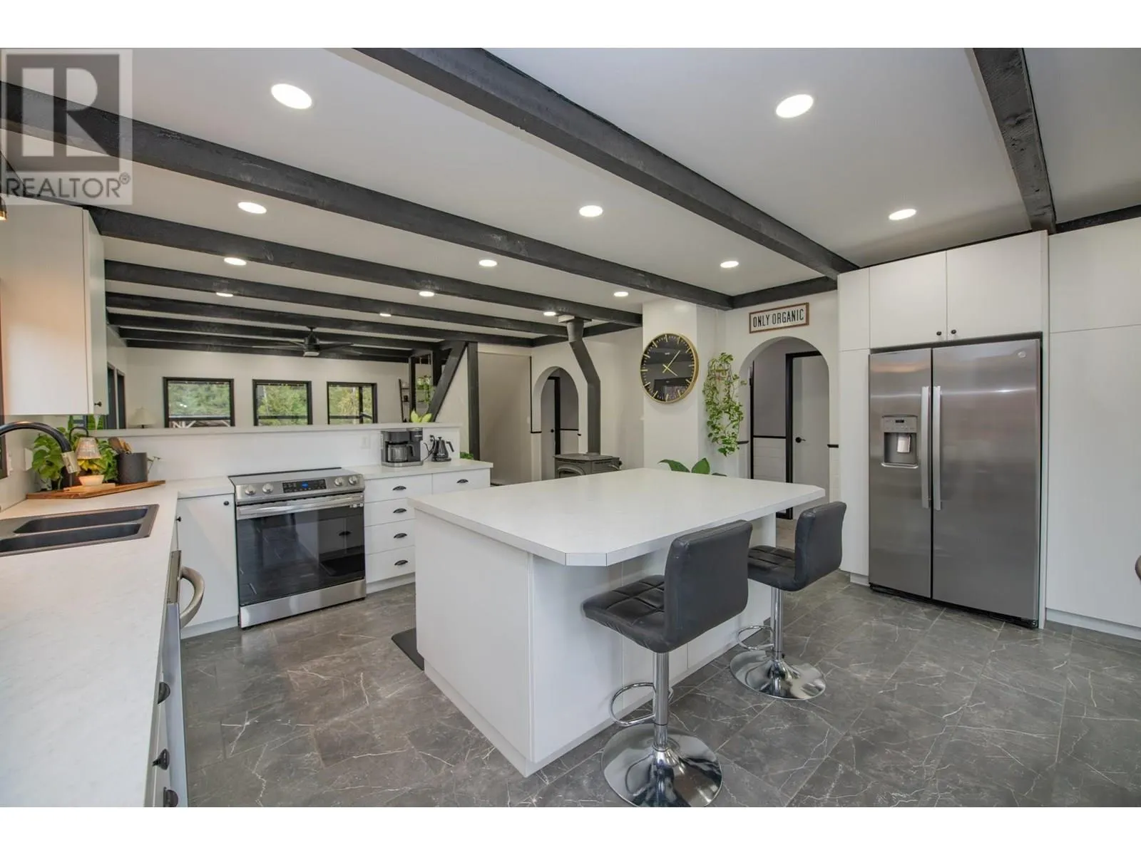1416 Creighton Valley Road
