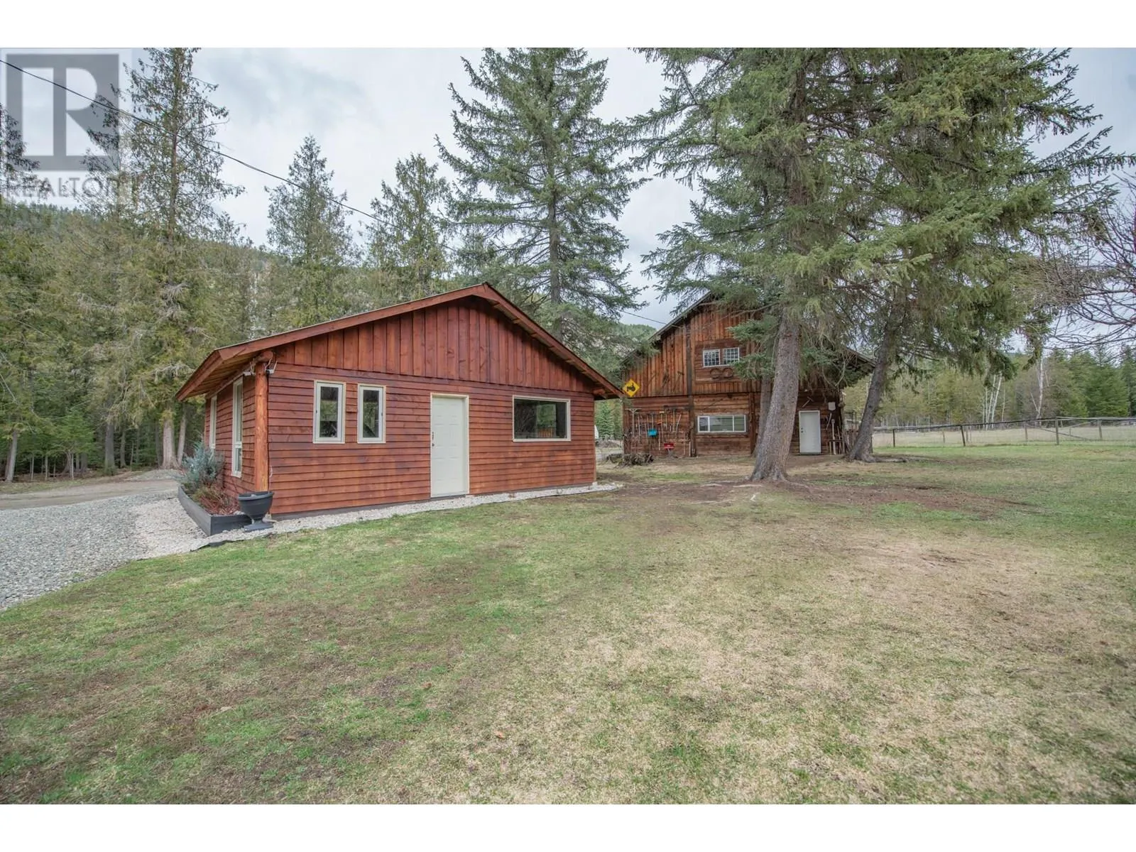 1416 Creighton Valley Road