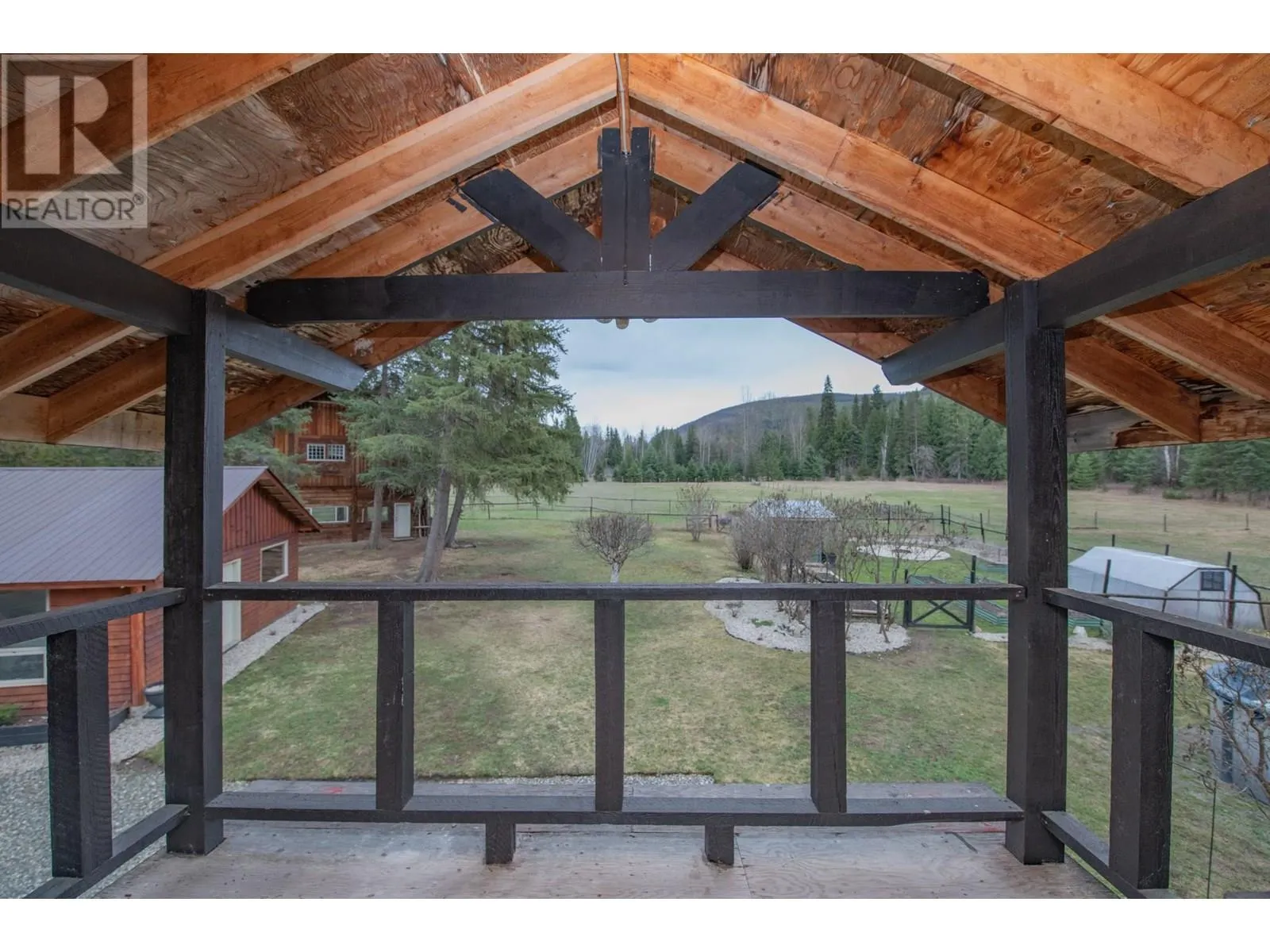 1416 Creighton Valley Road
