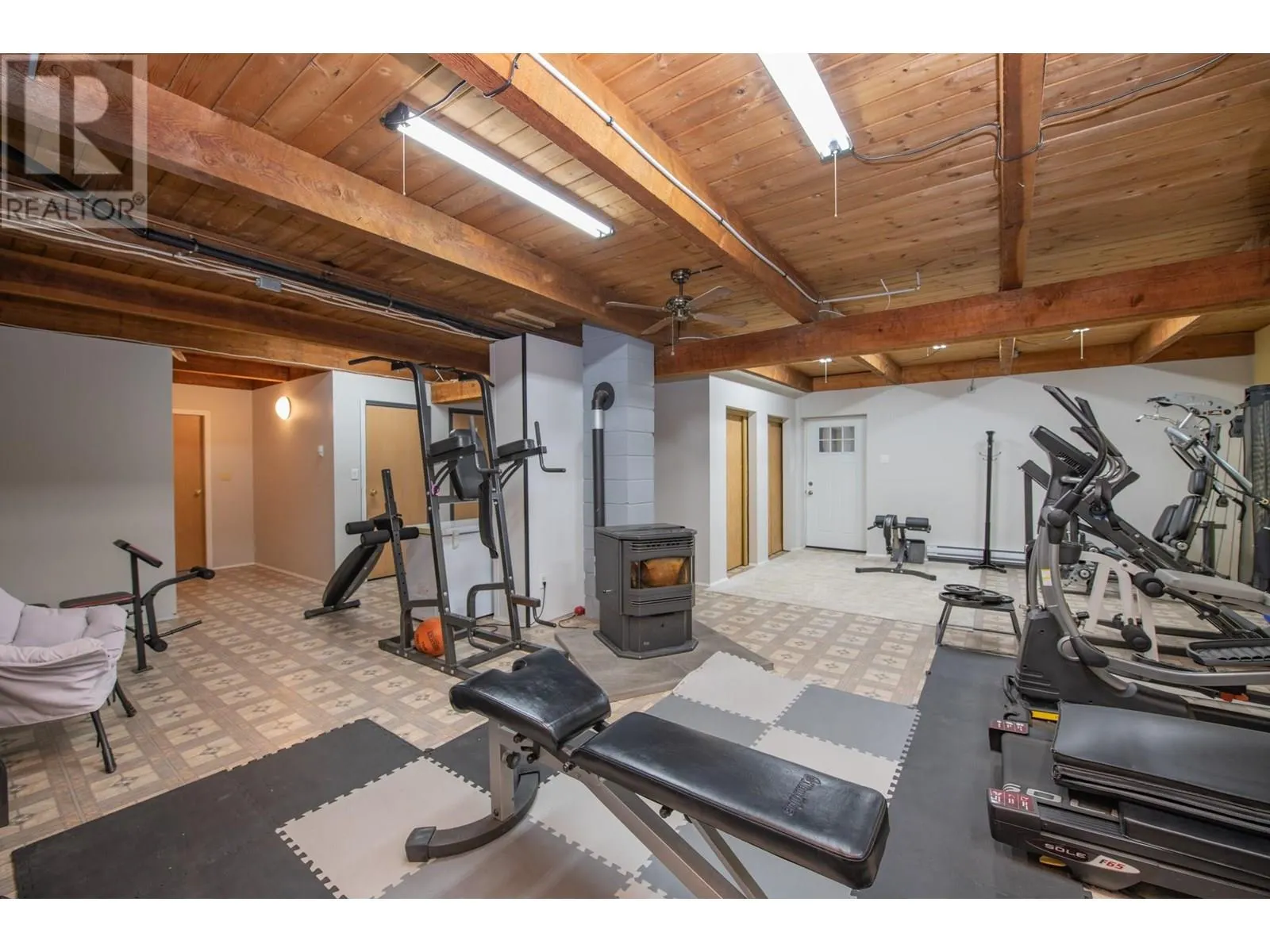 1416 Creighton Valley Road