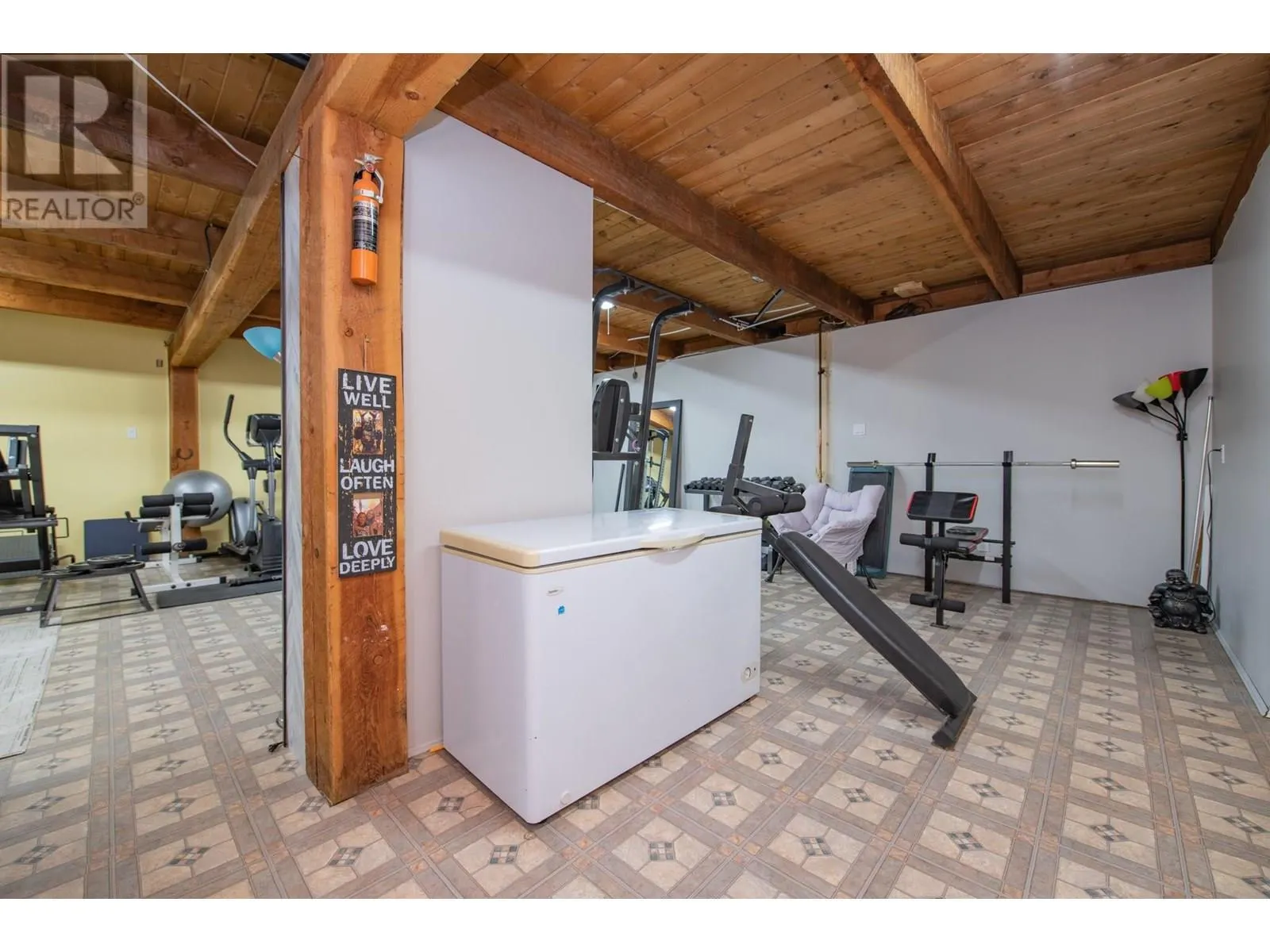 1416 Creighton Valley Road