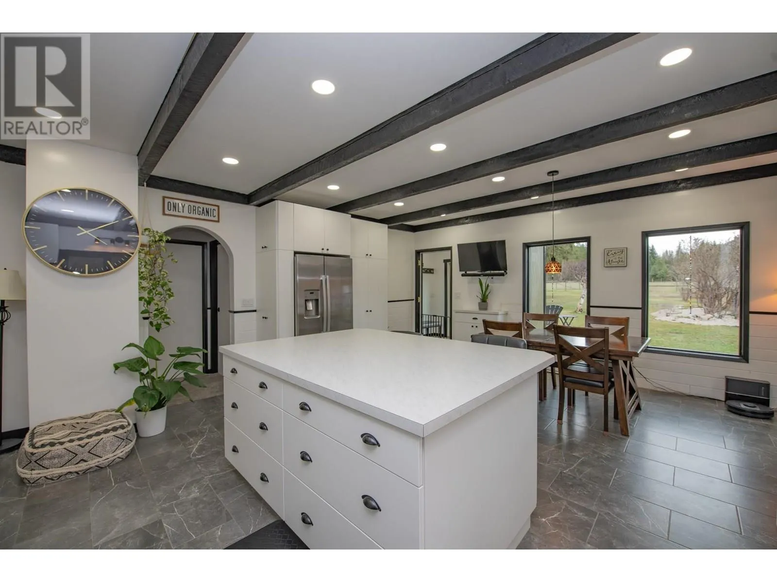 1416 Creighton Valley Road