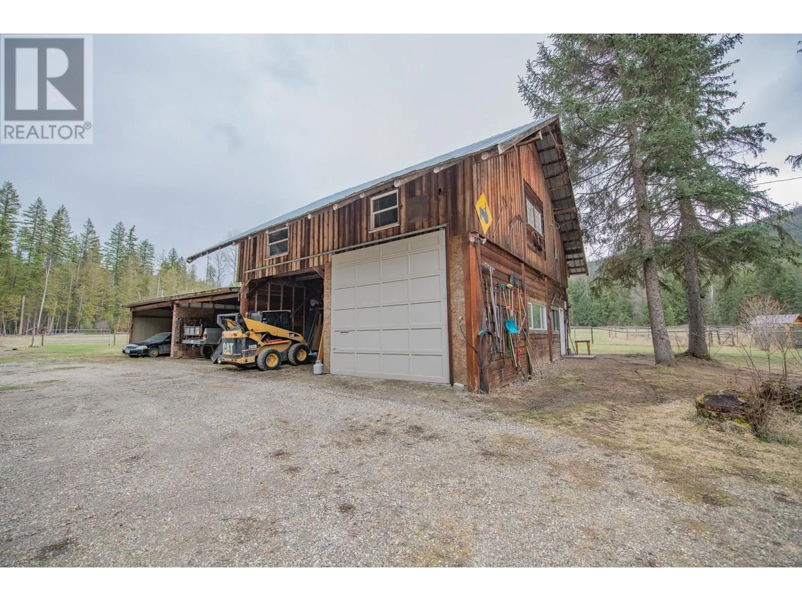 1416 Creighton Valley Road