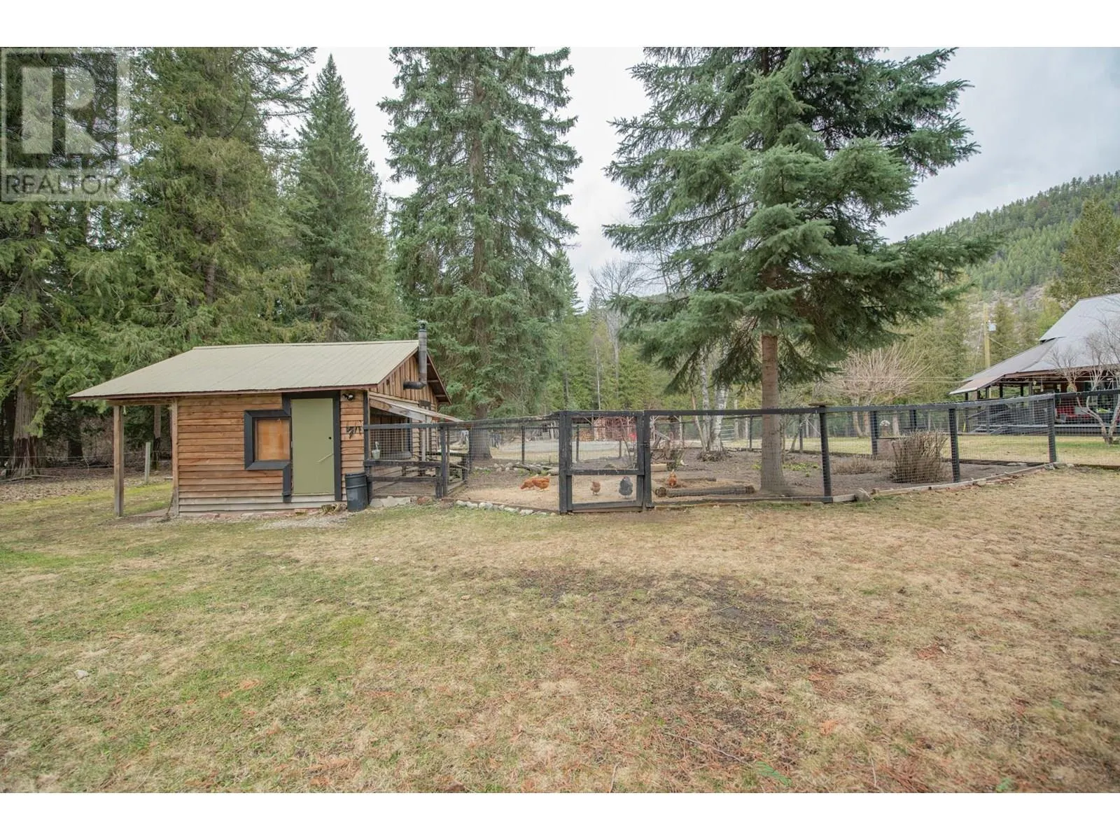 1416 Creighton Valley Road