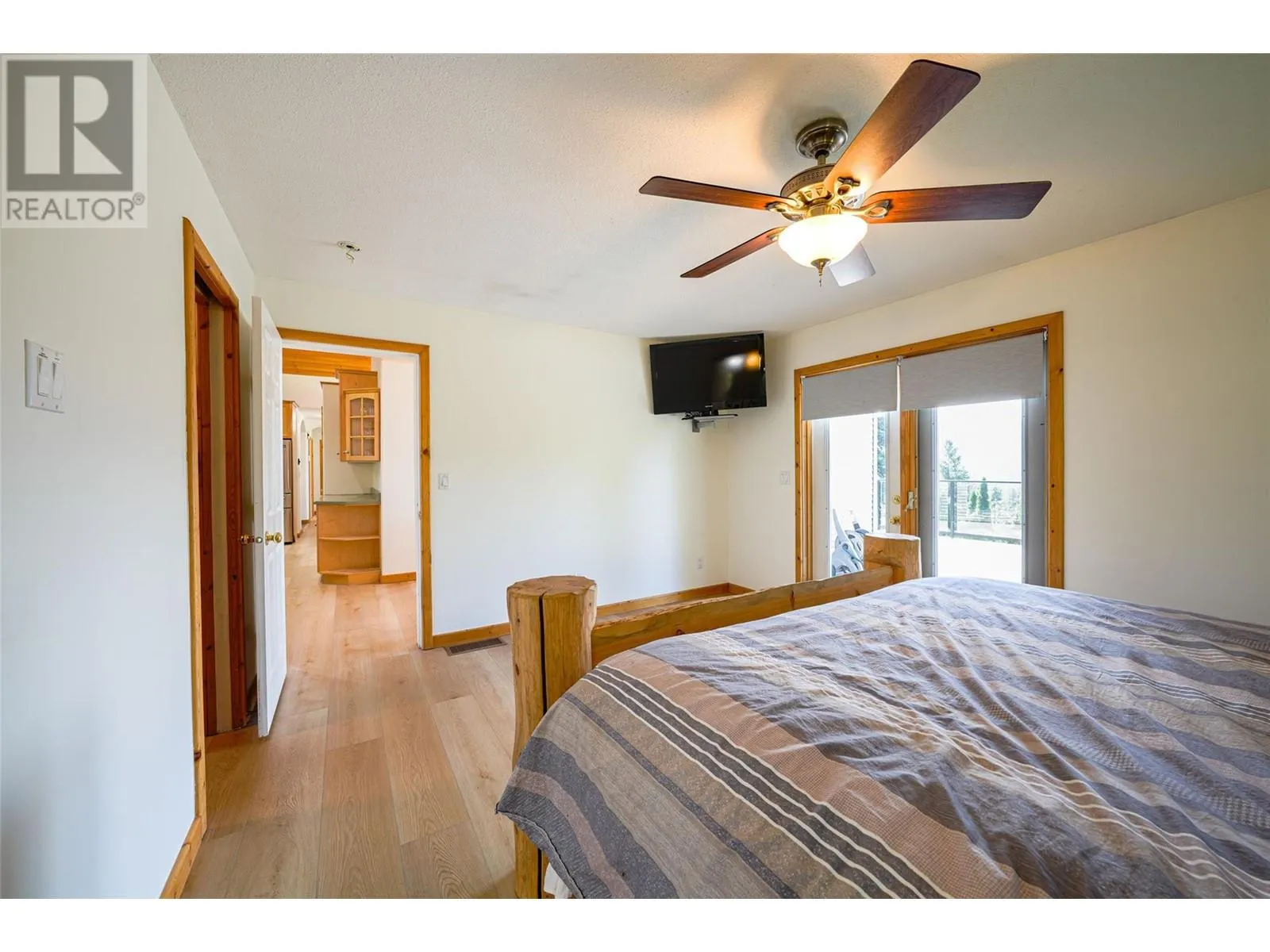 10 Candide Drive