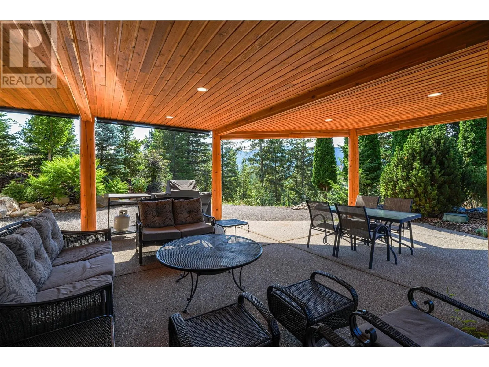 10 Candide Drive