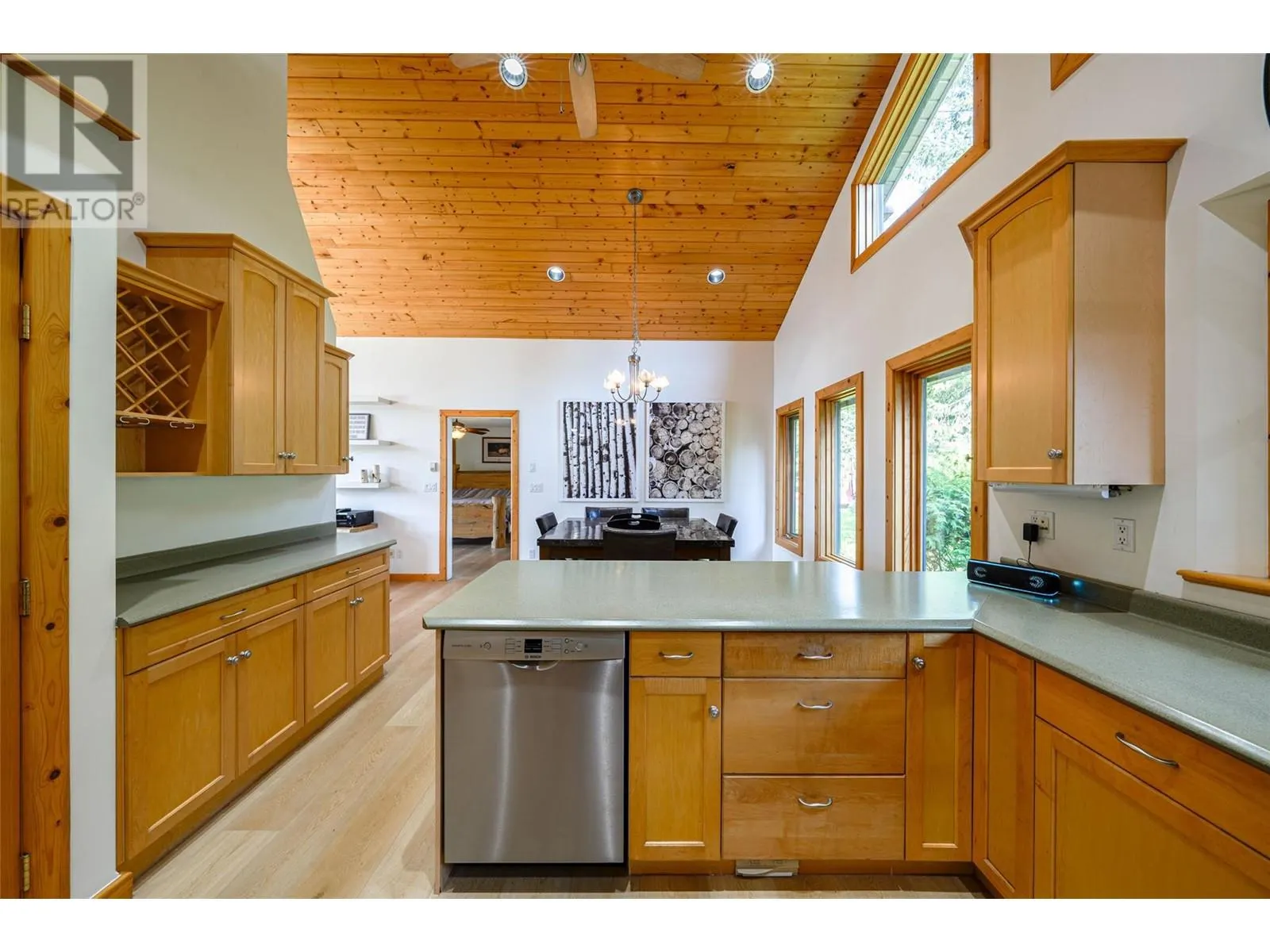 10 Candide Drive