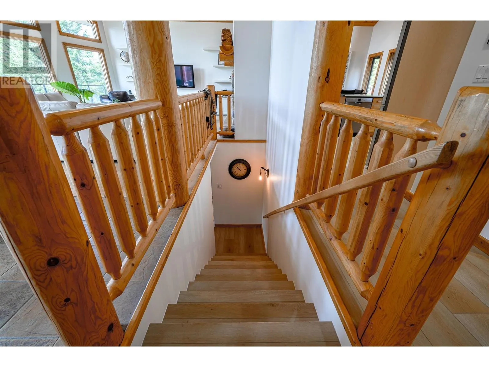 10 Candide Drive