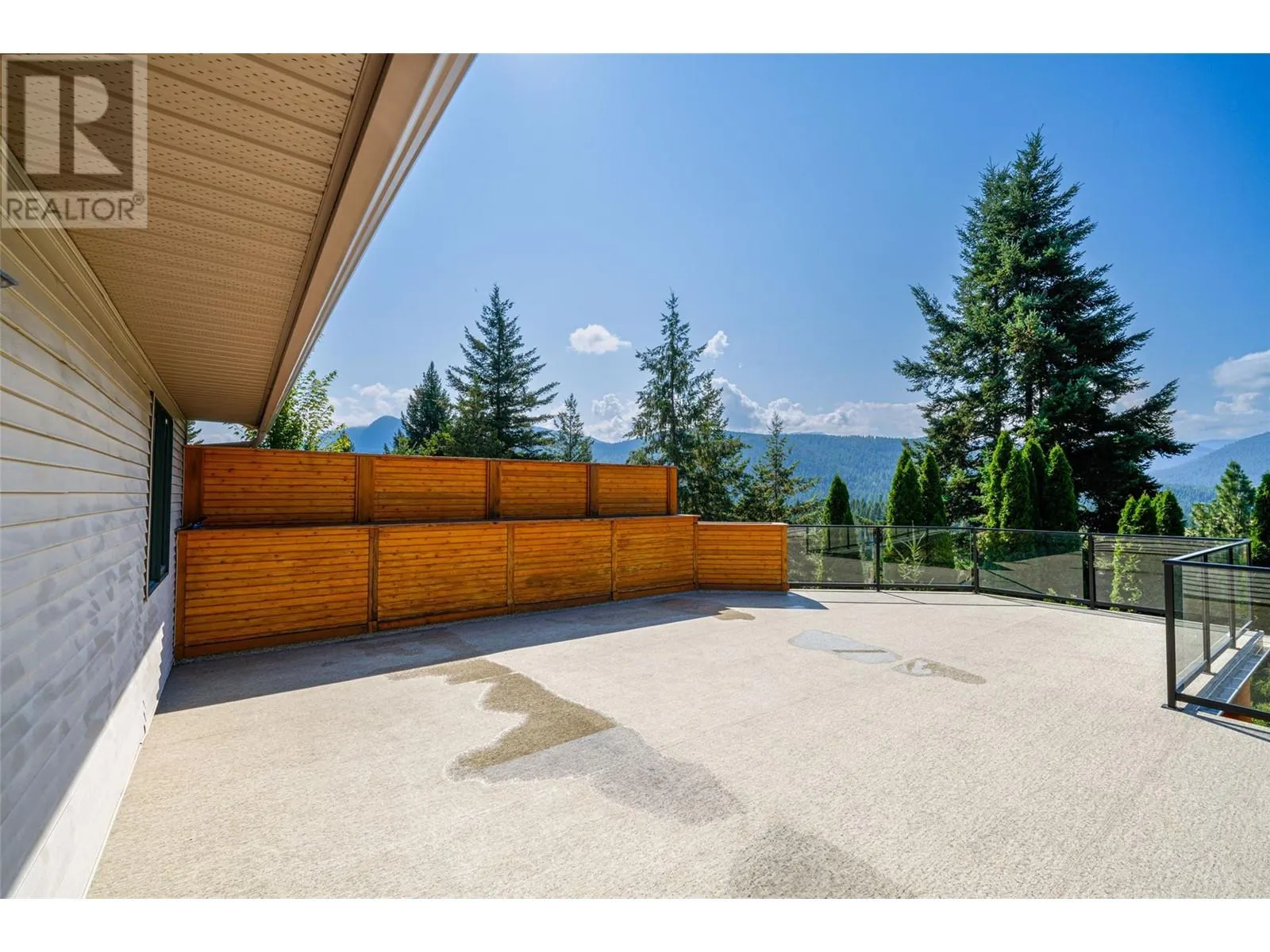 10 Candide Drive