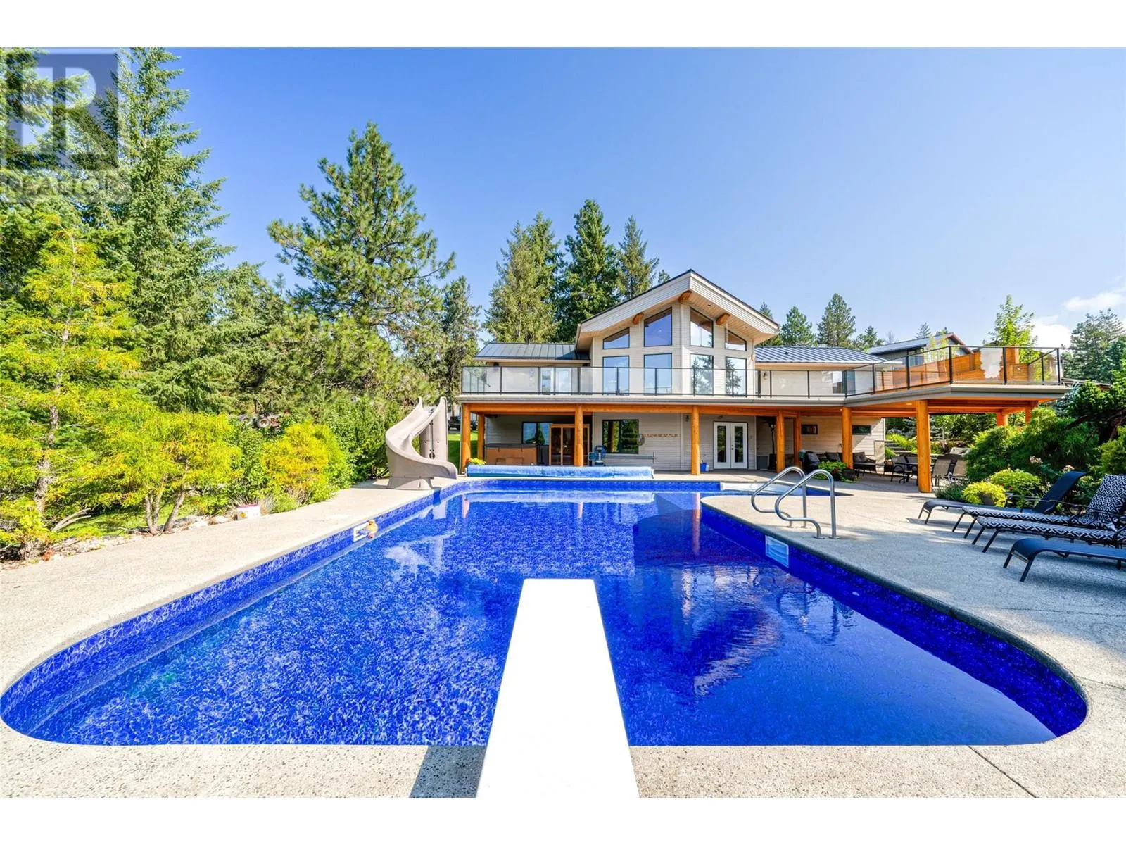 10 Candide Drive