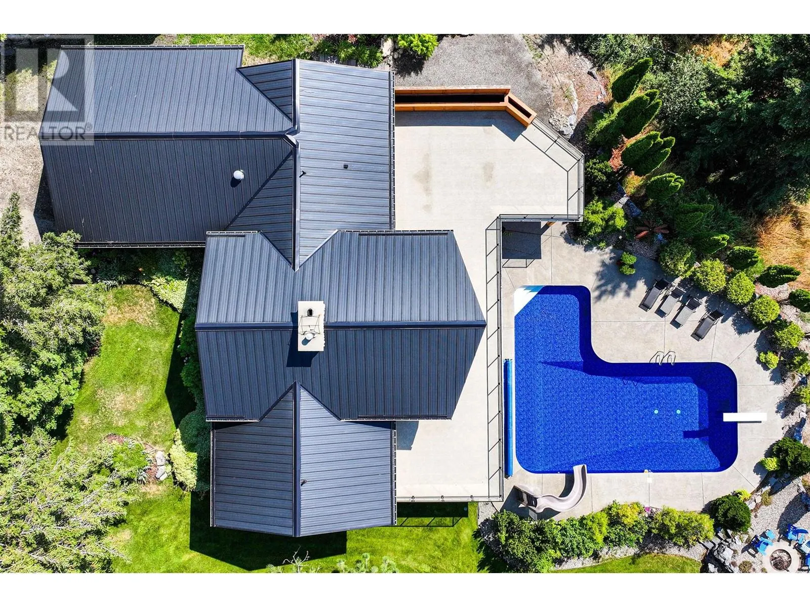 10 Candide Drive