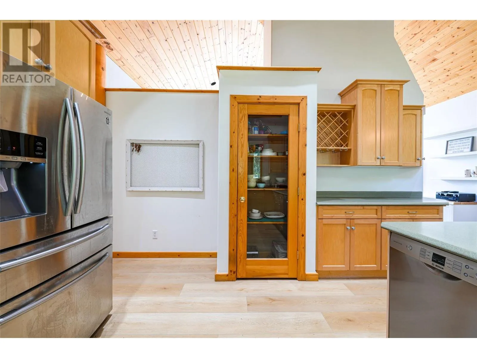 10 Candide Drive
