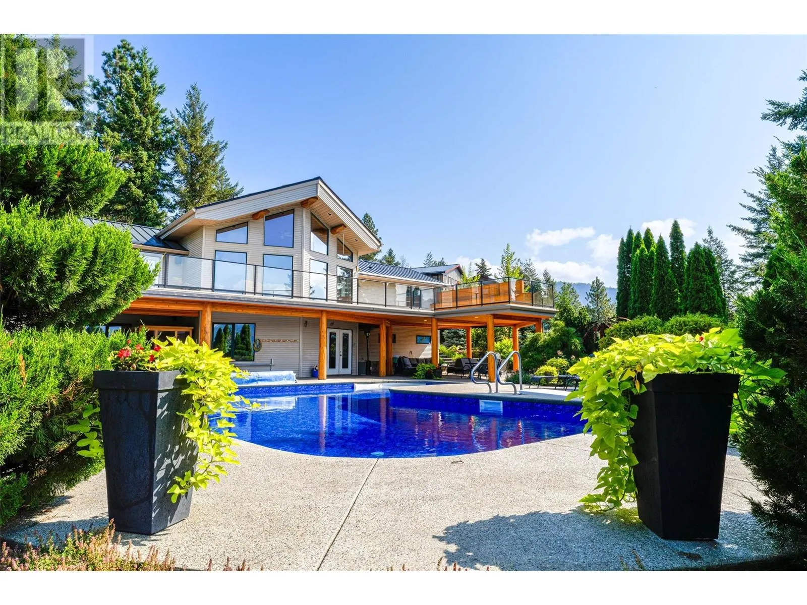 10 Candide Drive