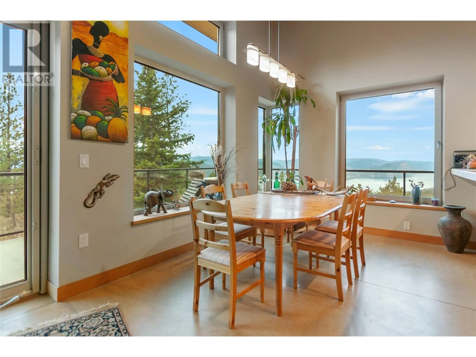 102 Vista Place