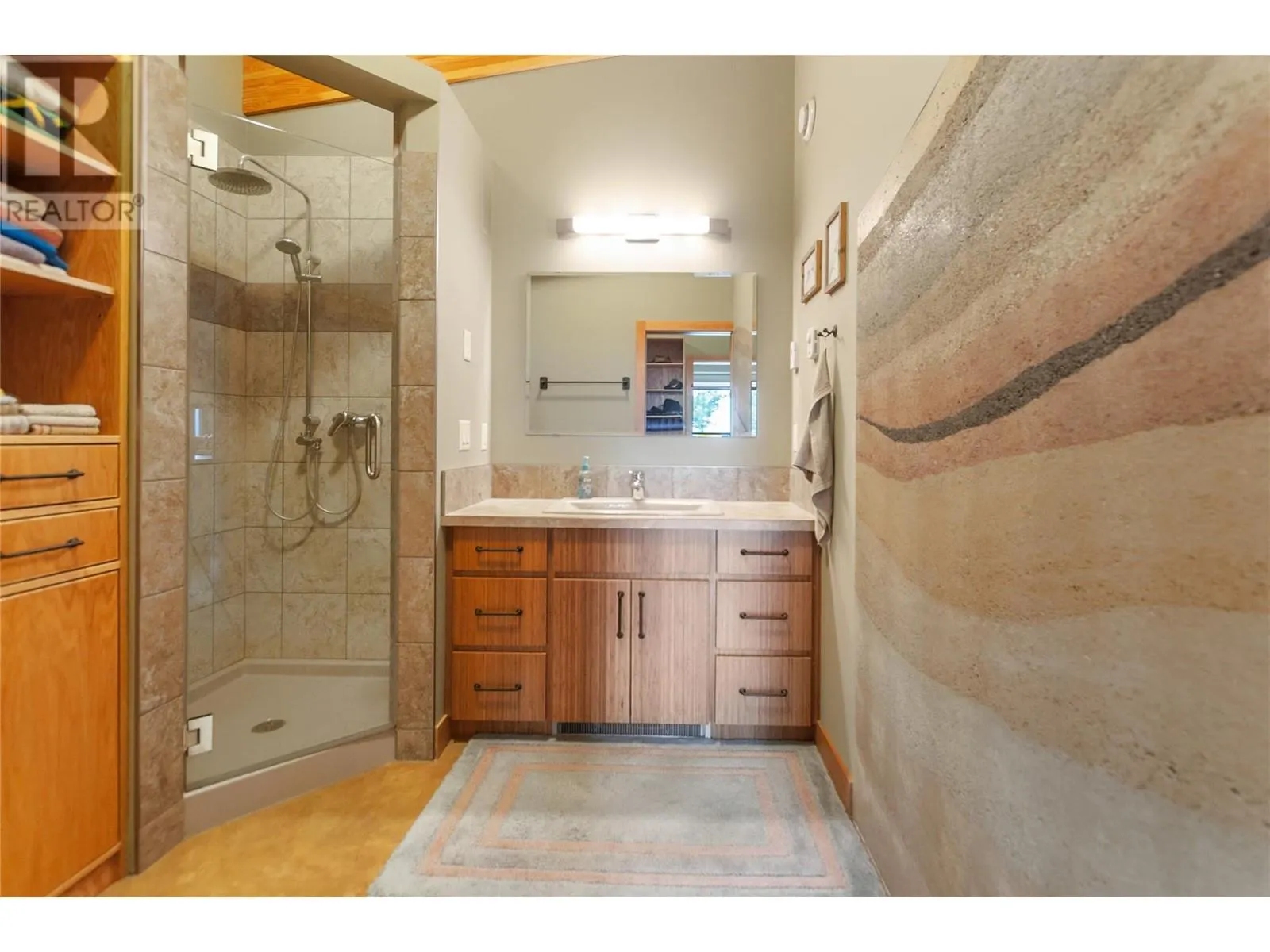 102 Vista Place