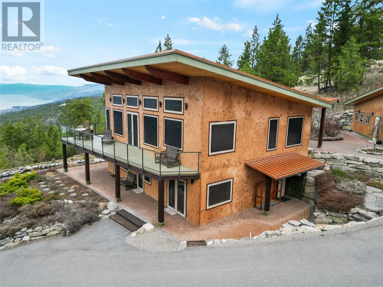 102 Vista Place