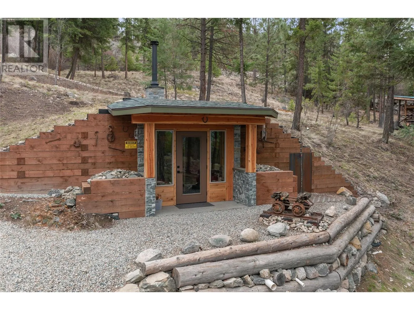102 Vista Place
