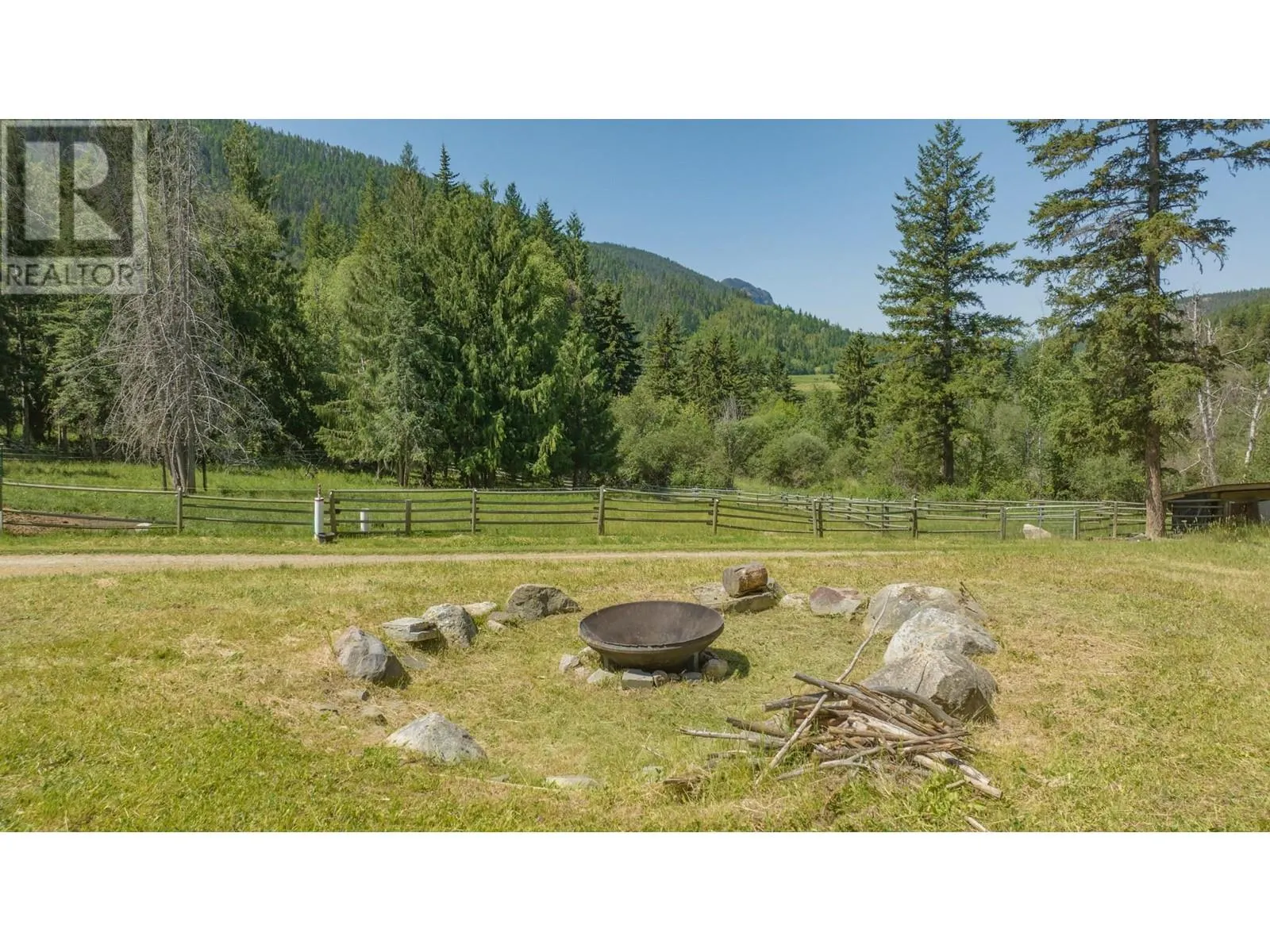 592 Bear Valley Road