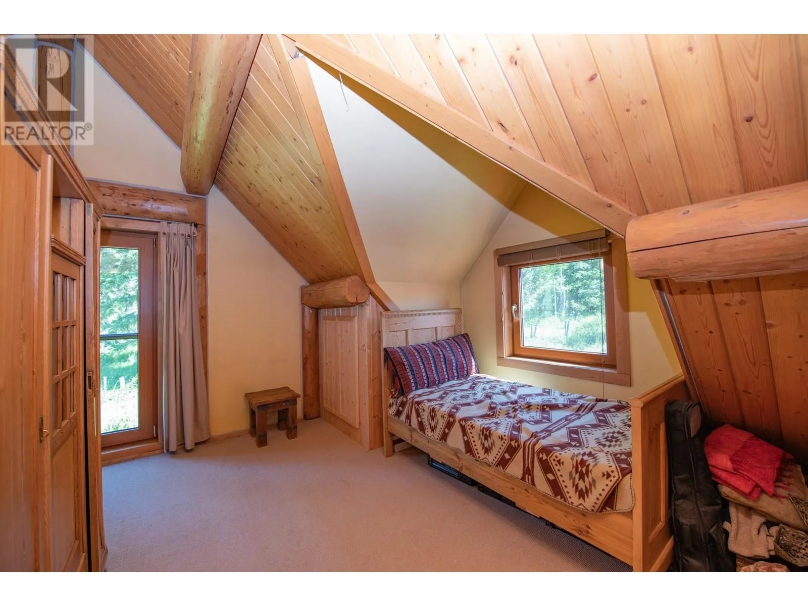 592 Bear Valley Road
