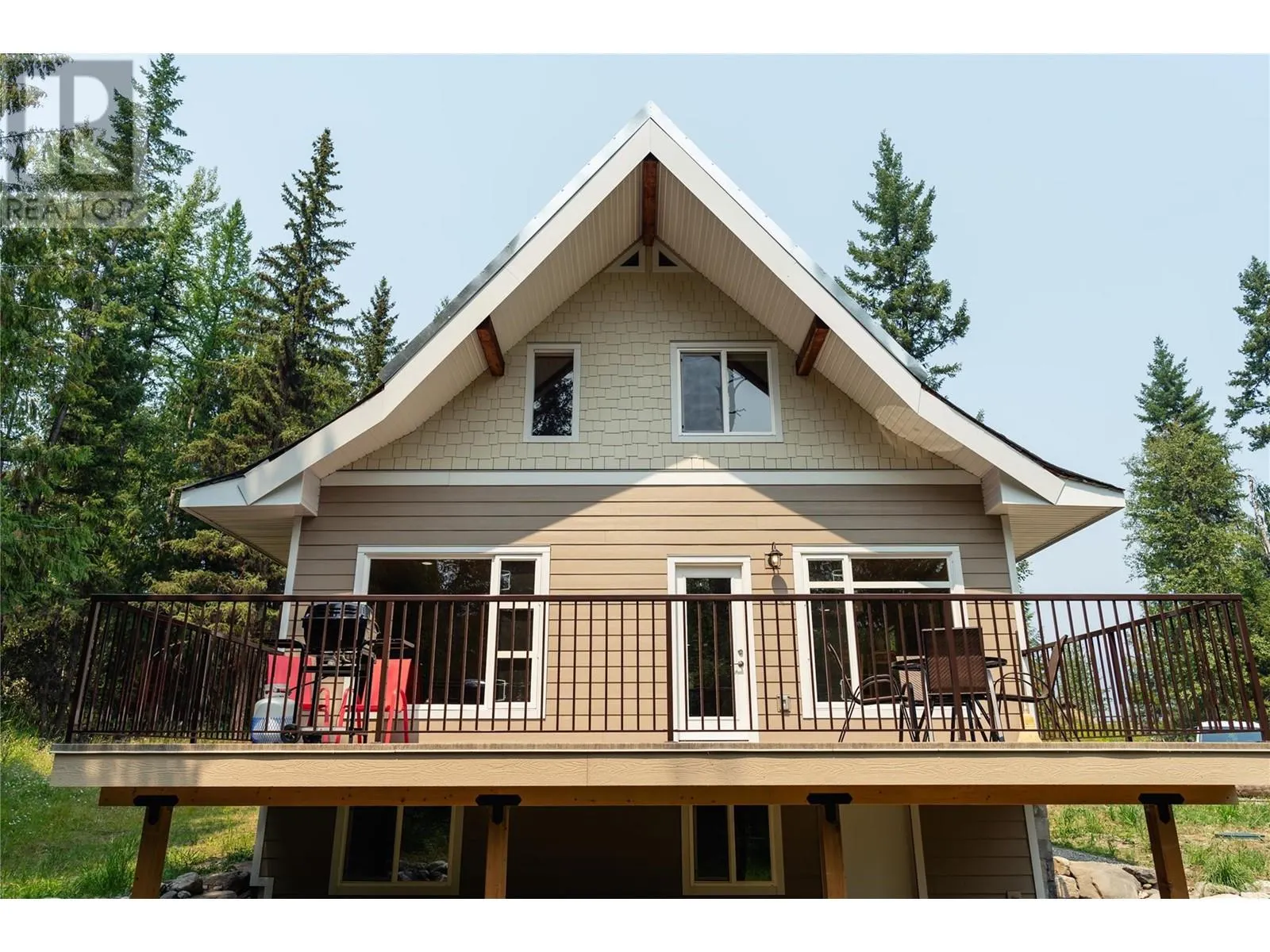 592 Bear Valley Road