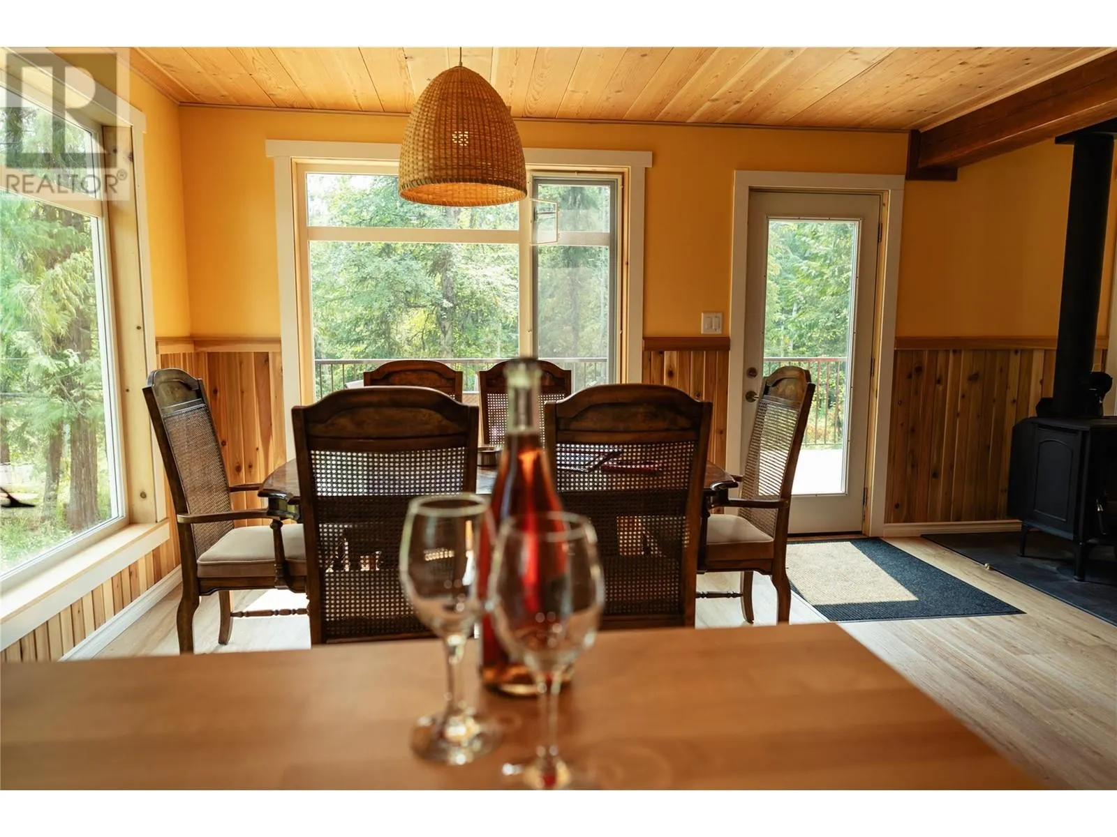 592 Bear Valley Road