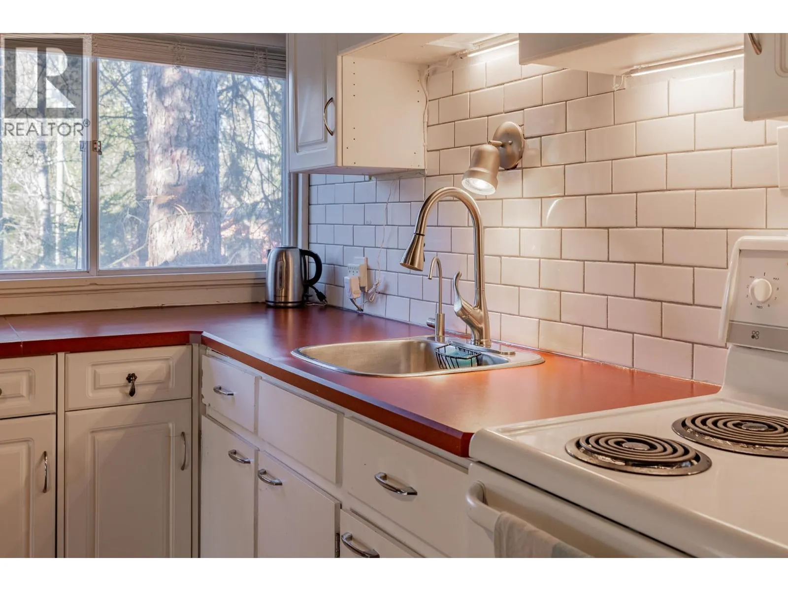 4736 COPPER Crescent