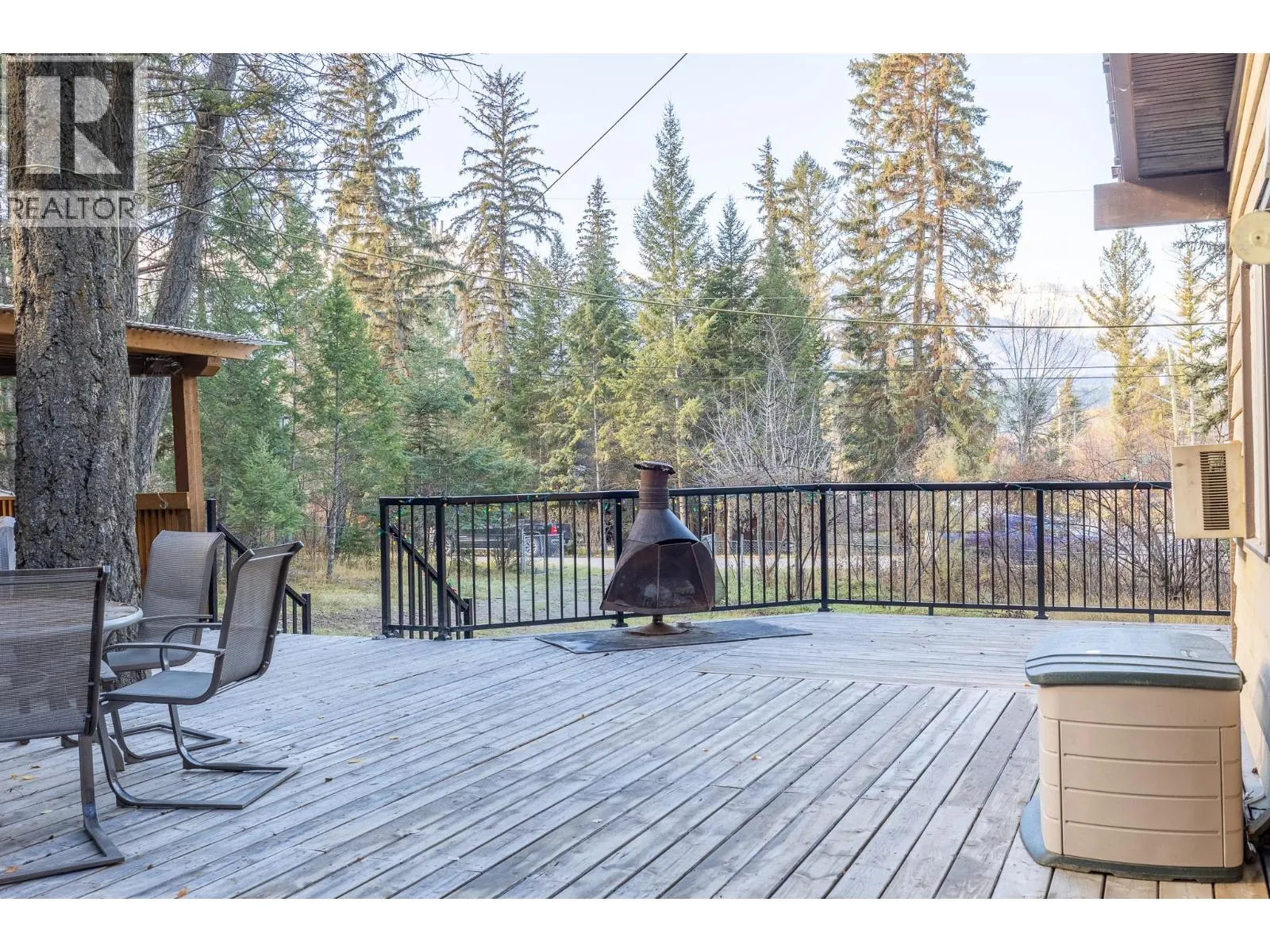 4736 COPPER Crescent