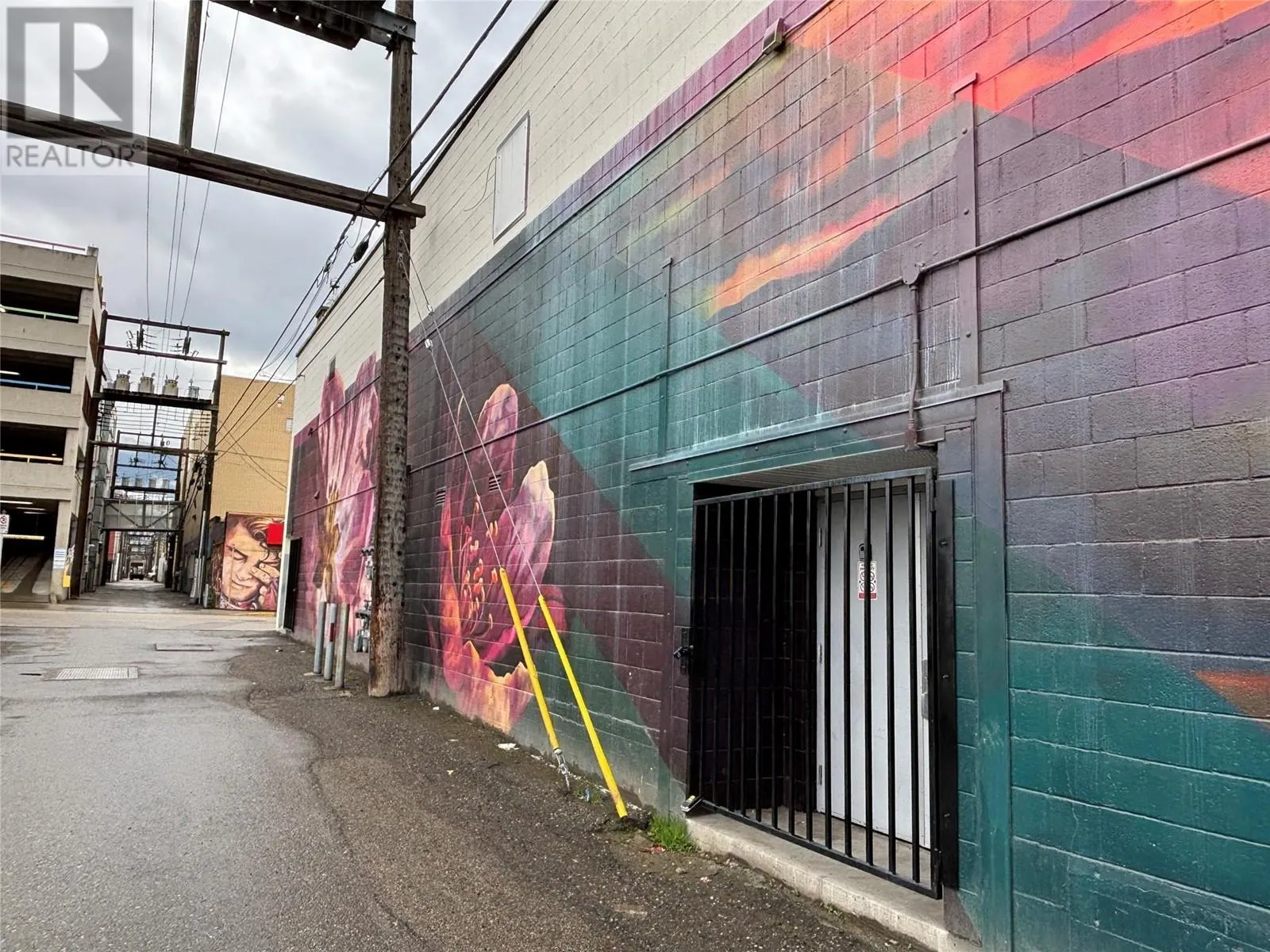 #102 - 3301 30th Avenue