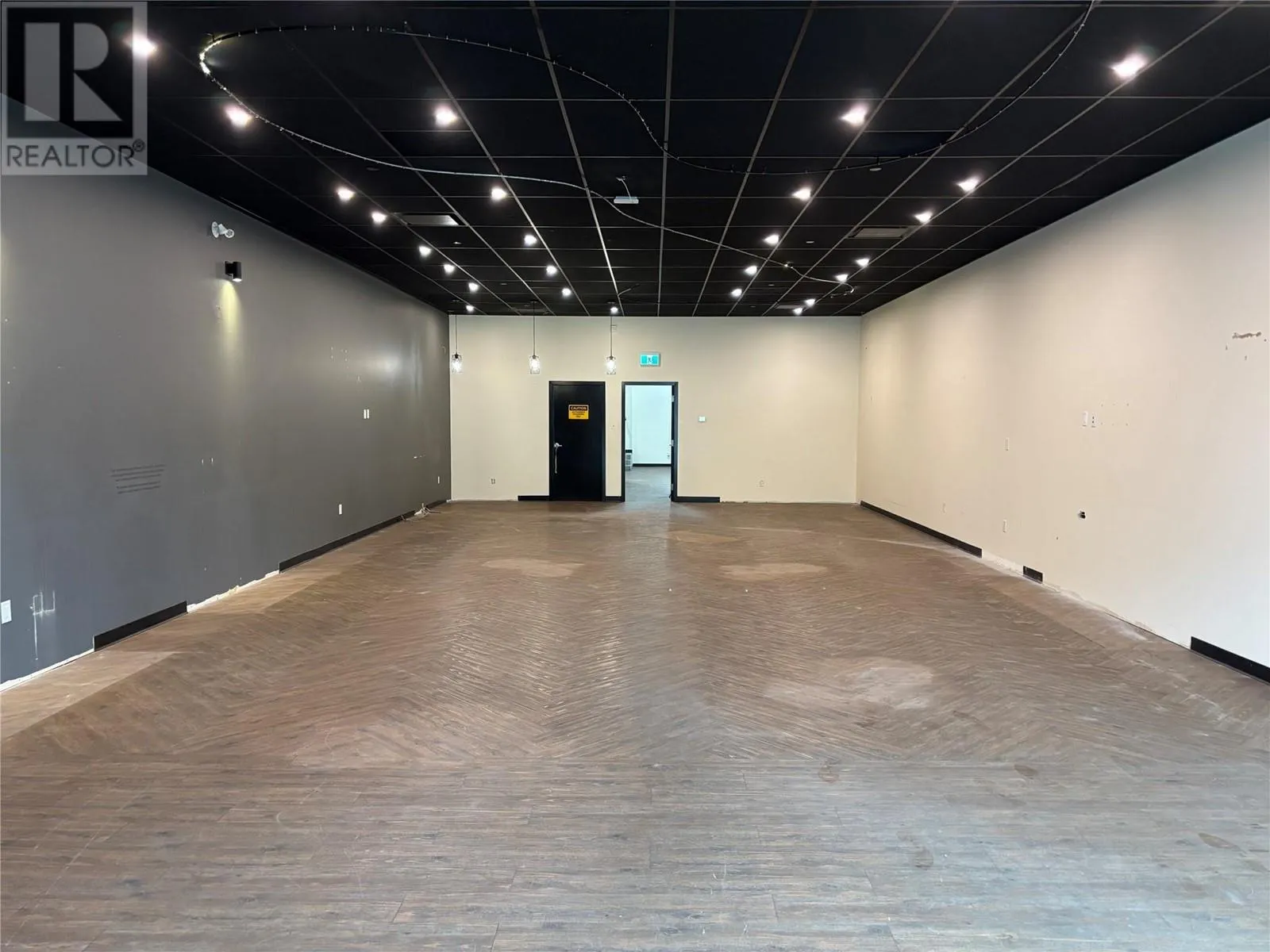 #102 - 3301 30th Avenue