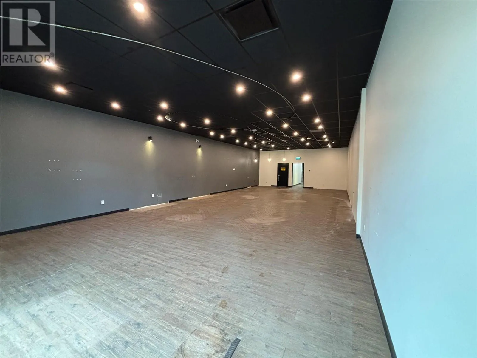#102 - 3301 30th Avenue