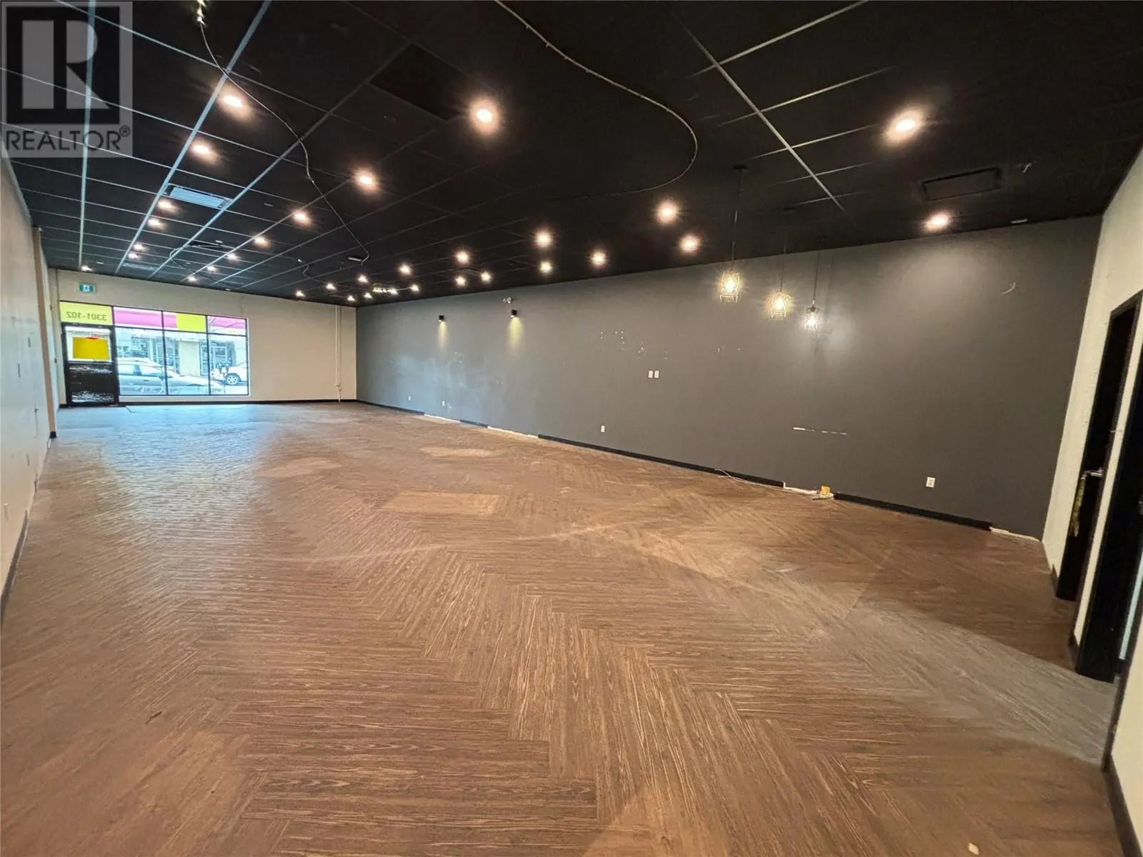#102 - 3301 30th Avenue