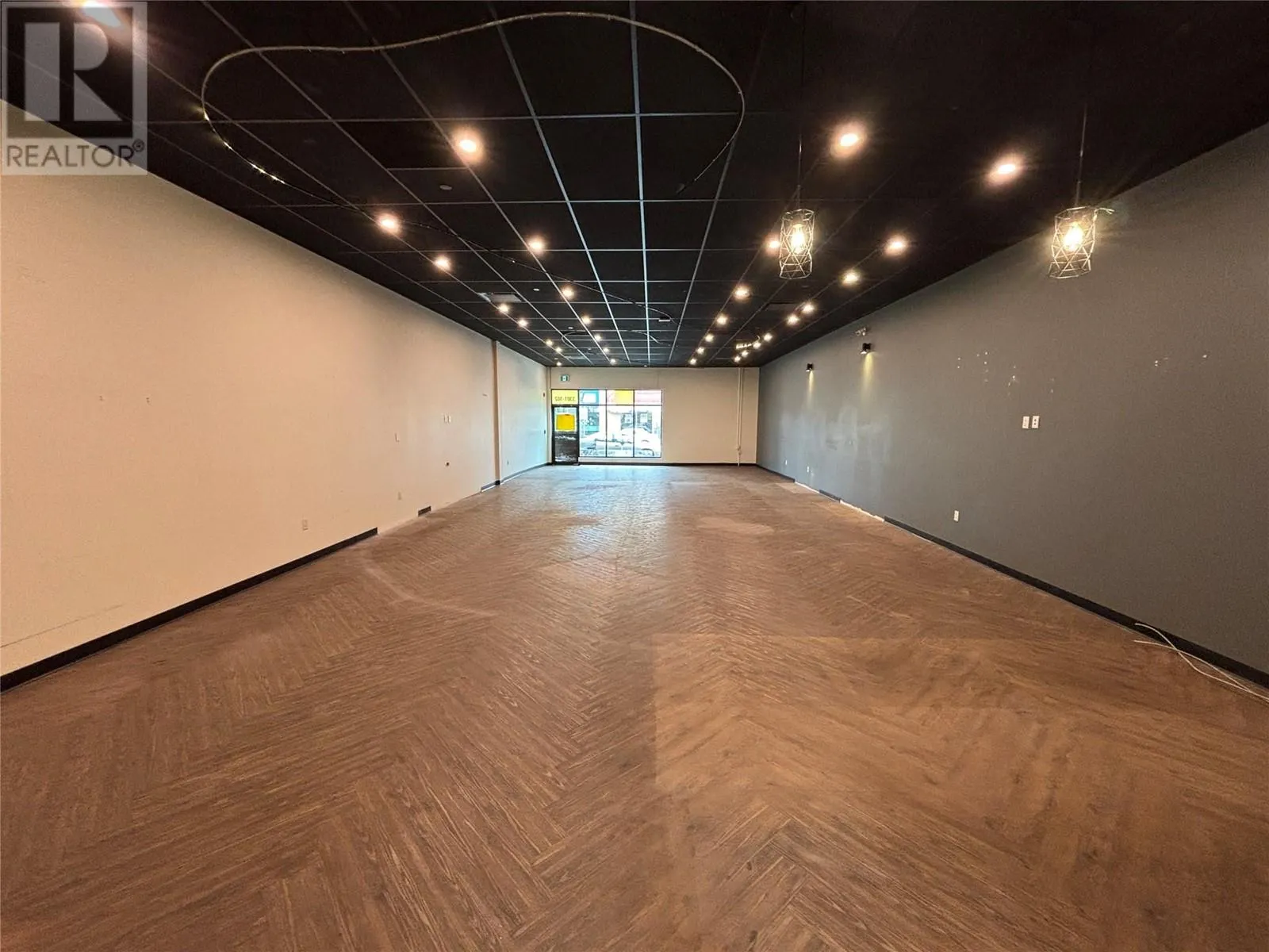 #102 - 3301 30th Avenue