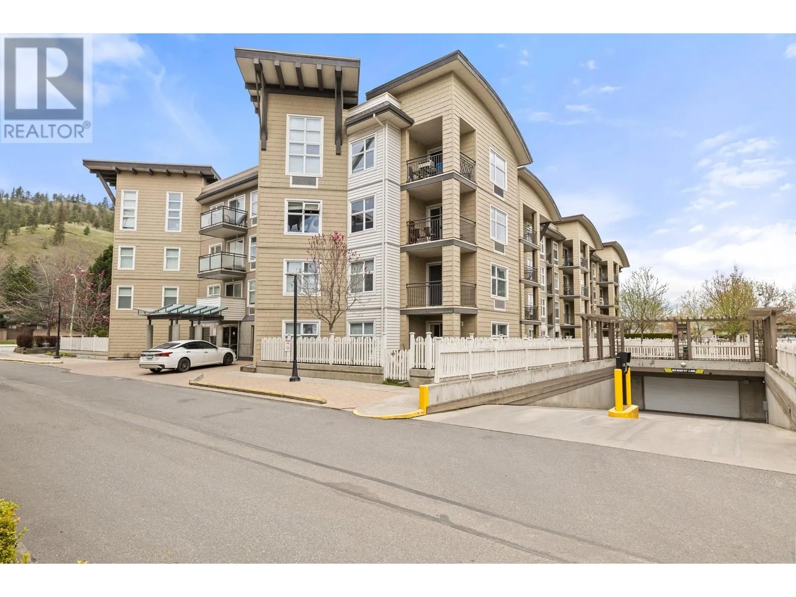 547 Yates Road Unit# 406