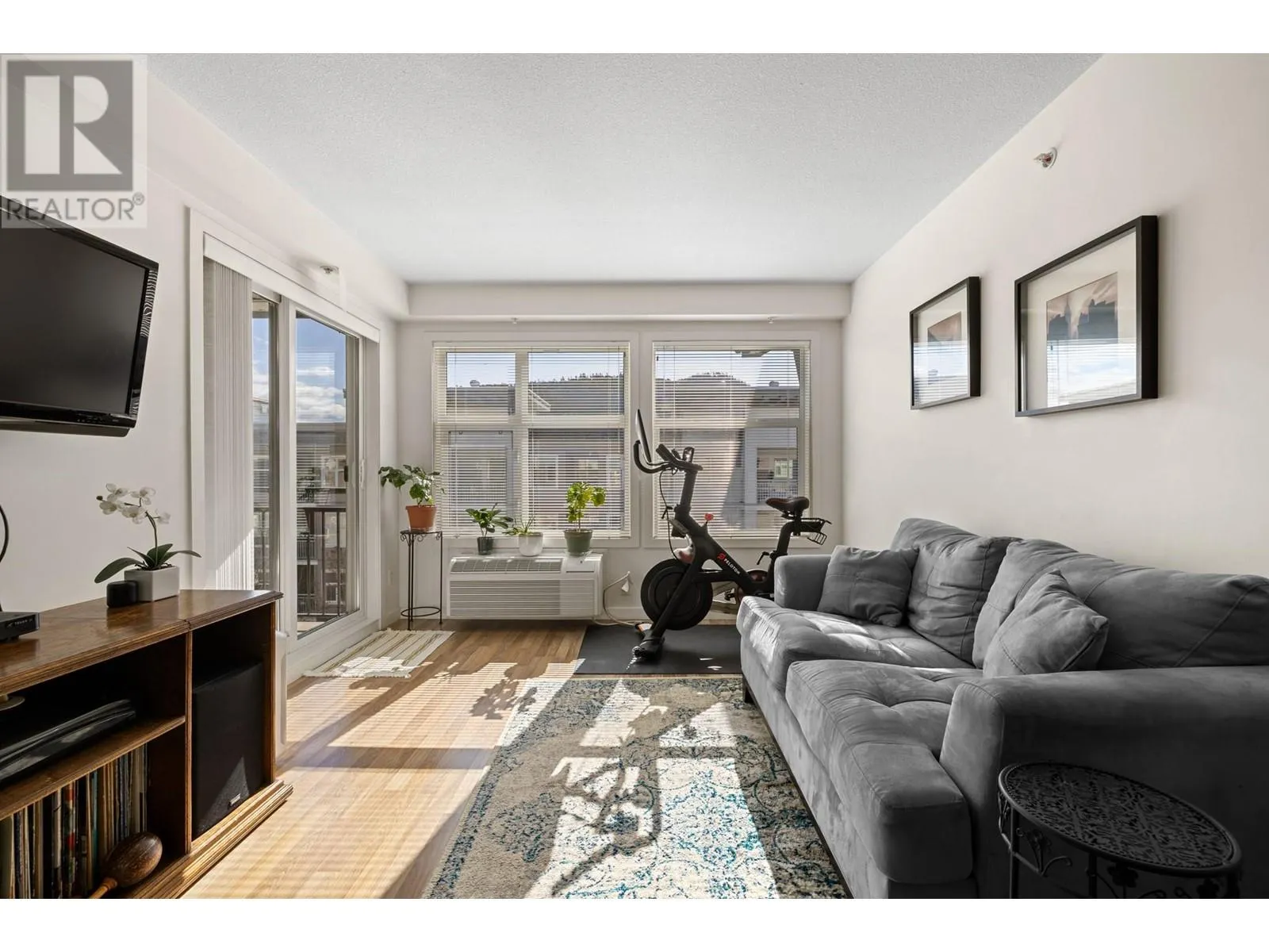 547 Yates Road Unit# 406