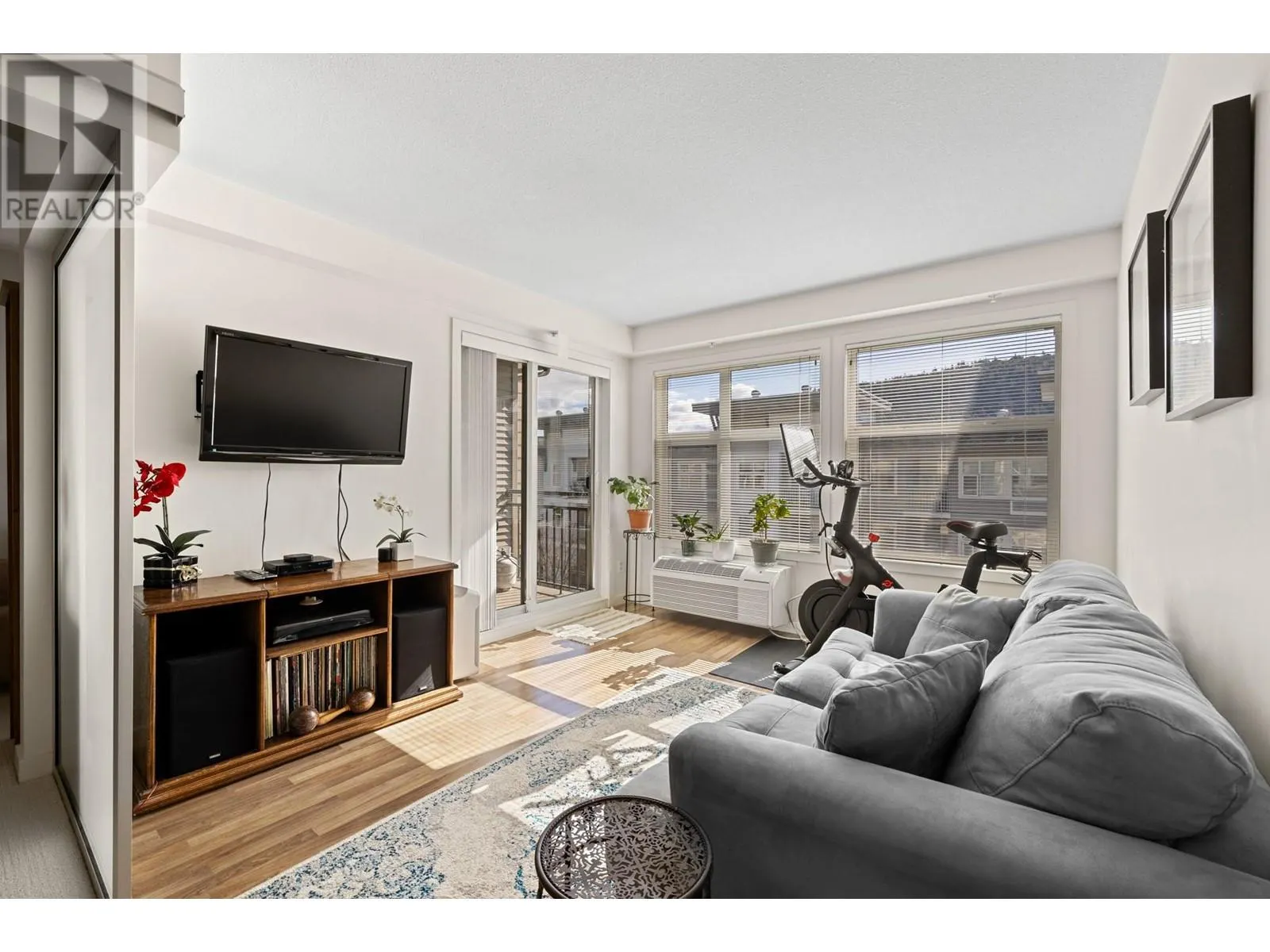 547 Yates Road Unit# 406