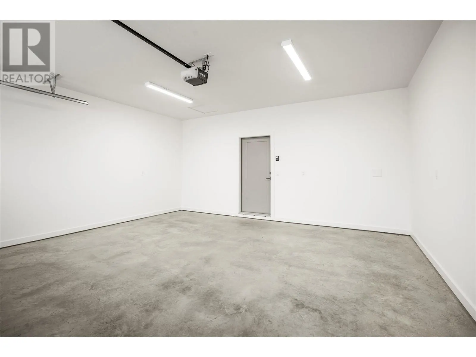 6989/6997 Manning Place