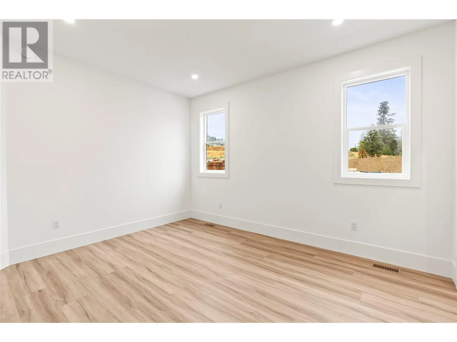 6989/6997 Manning Place