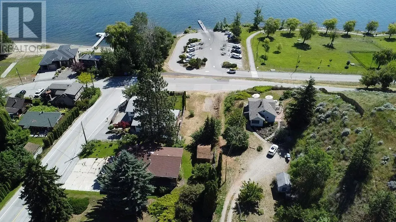 15204 LAKESHORE Drive