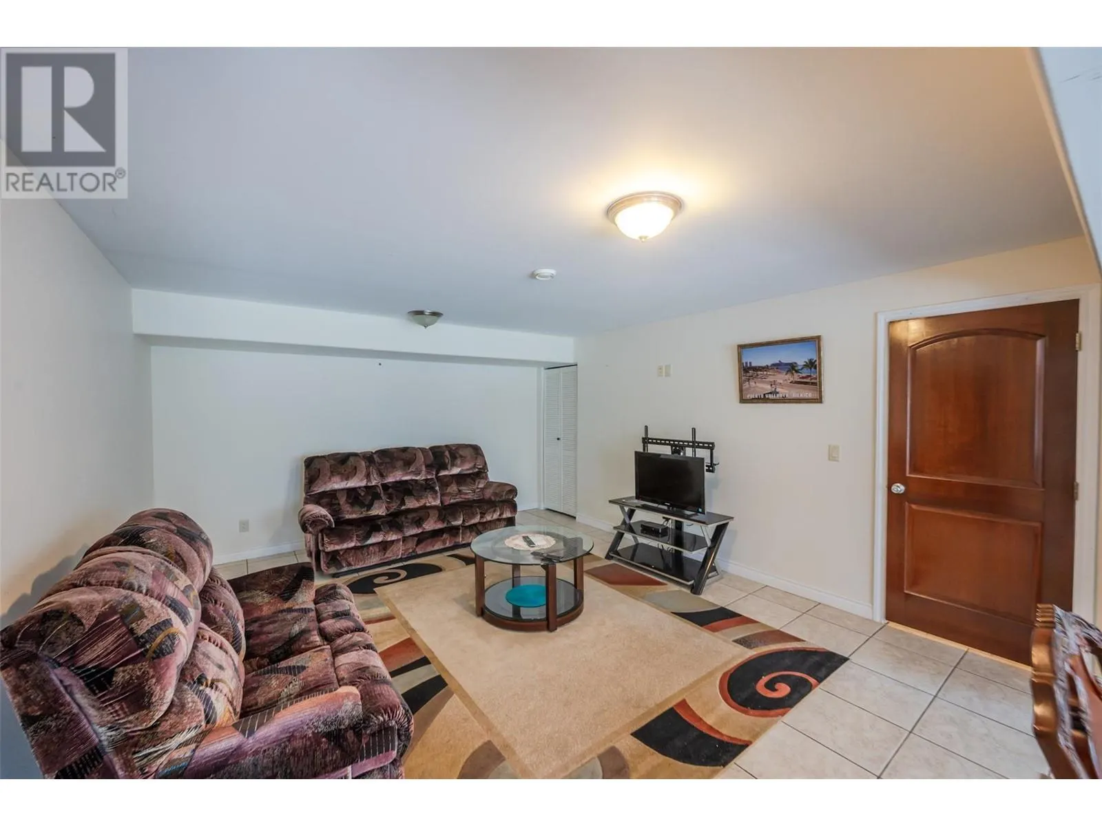 1095 Fairview Road