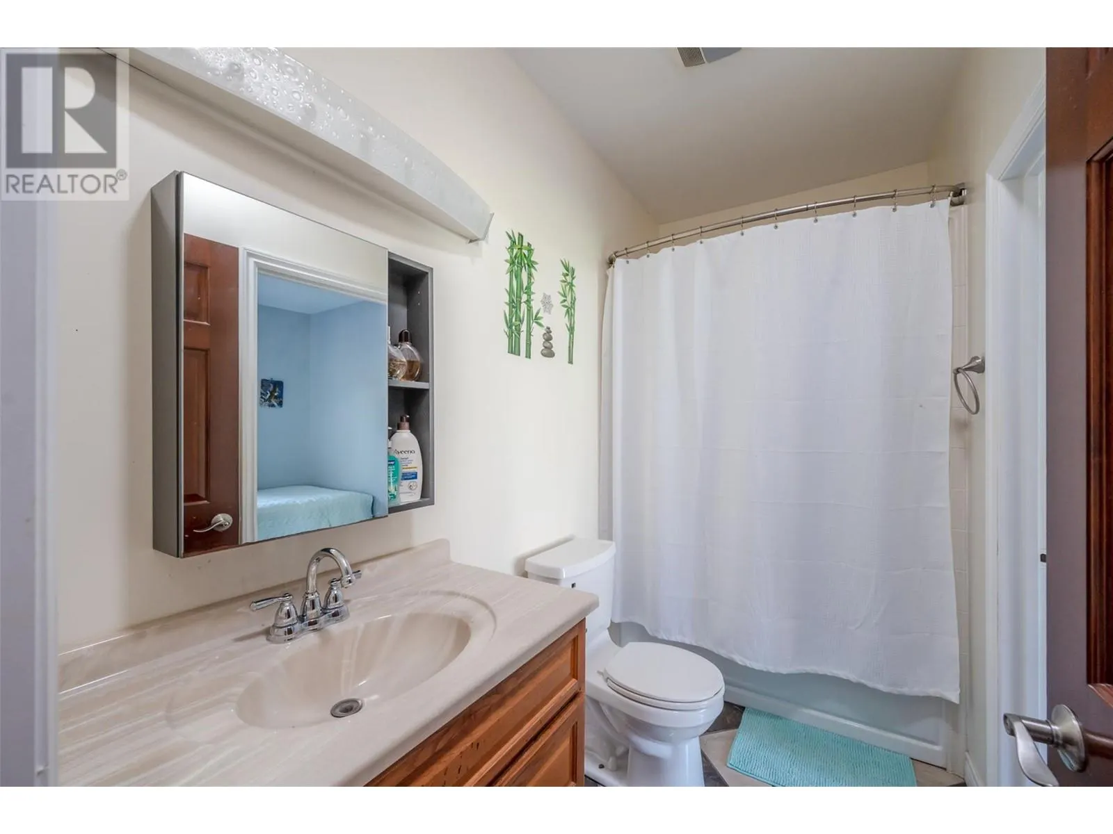 1095 Fairview Road
