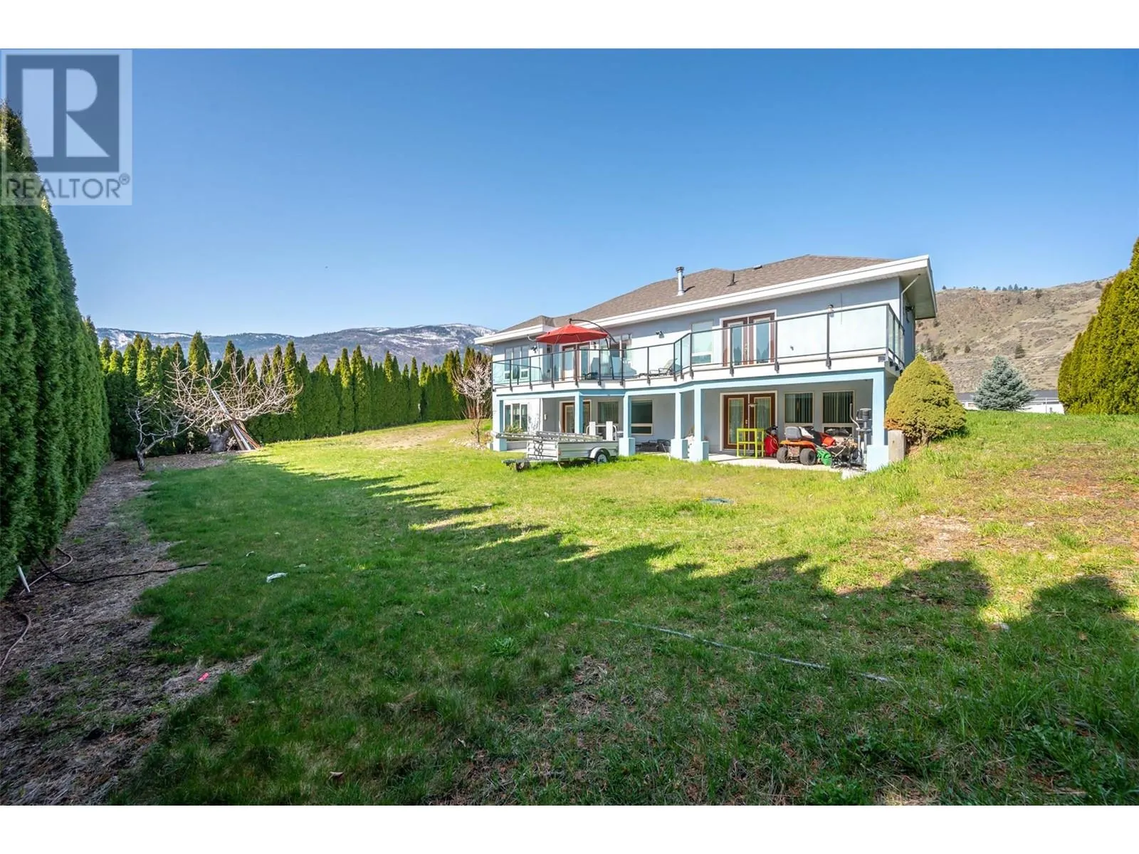 1095 Fairview Road