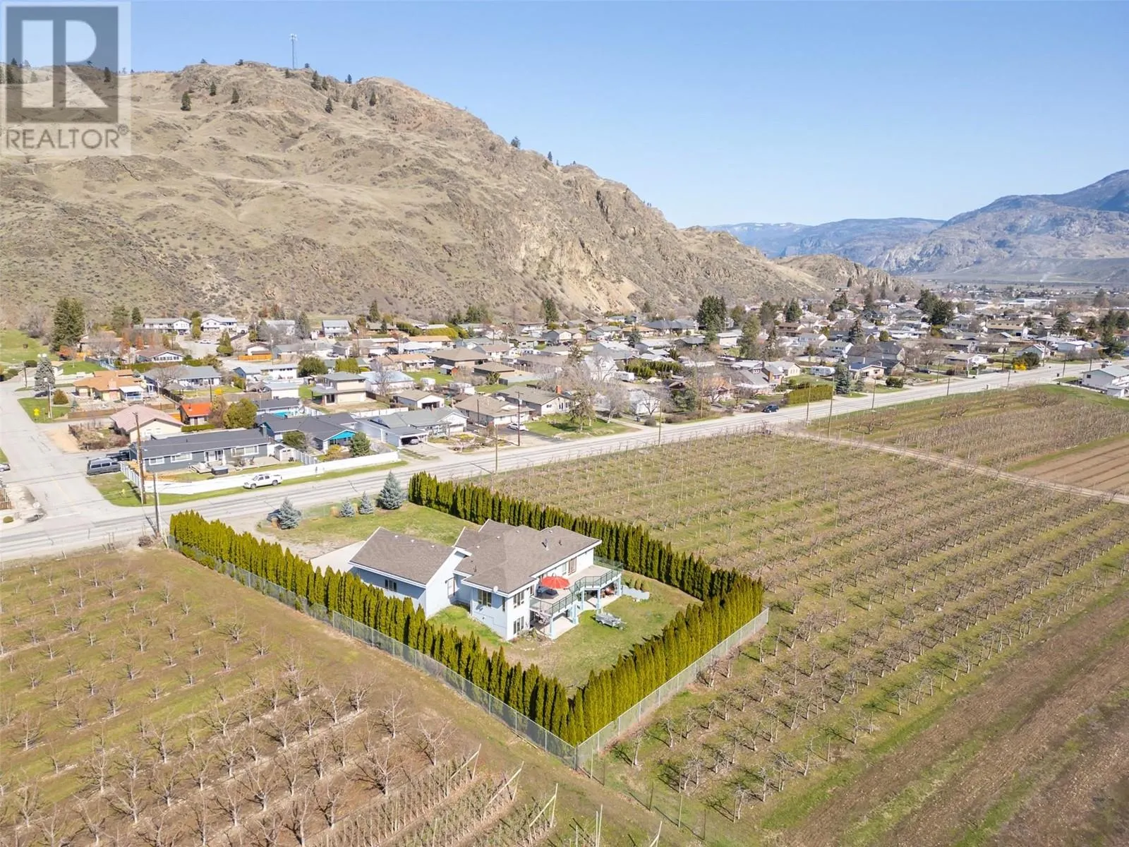 1095 Fairview Road