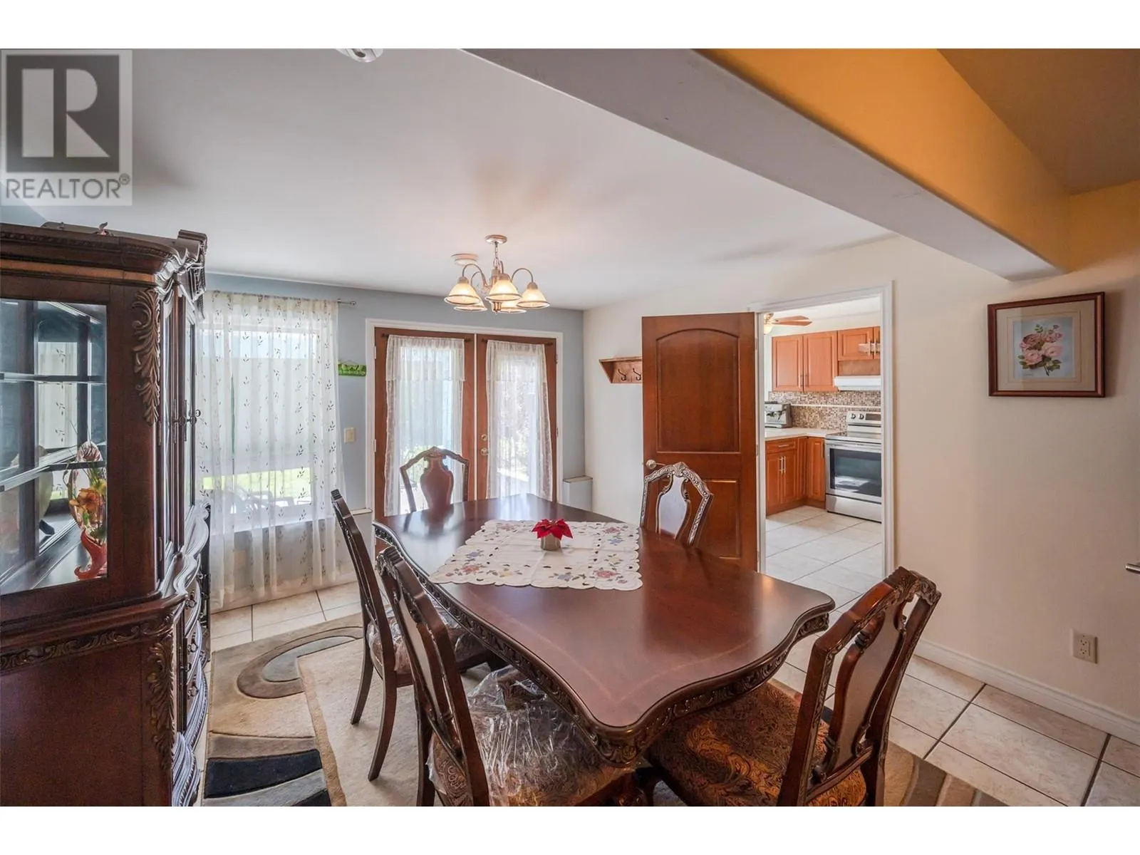 1095 Fairview Road