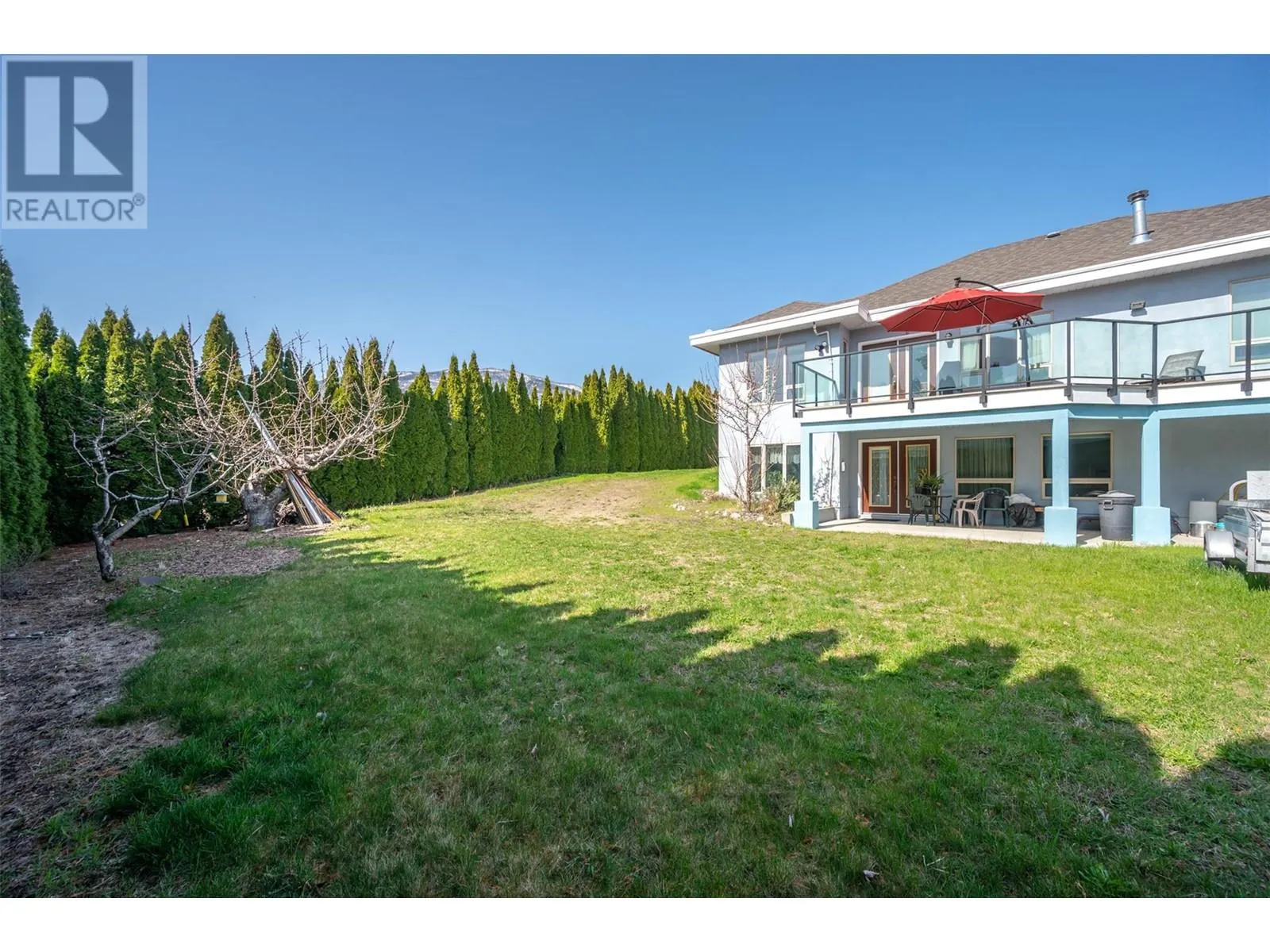 1095 Fairview Road