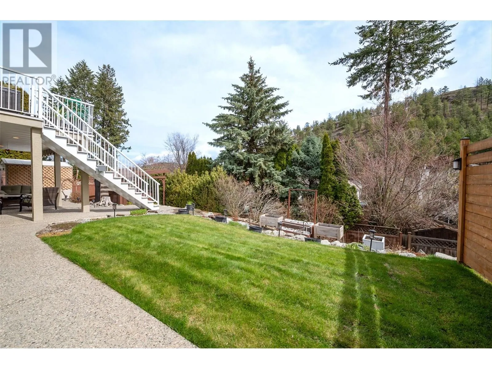 355 Woodpark Crescent
